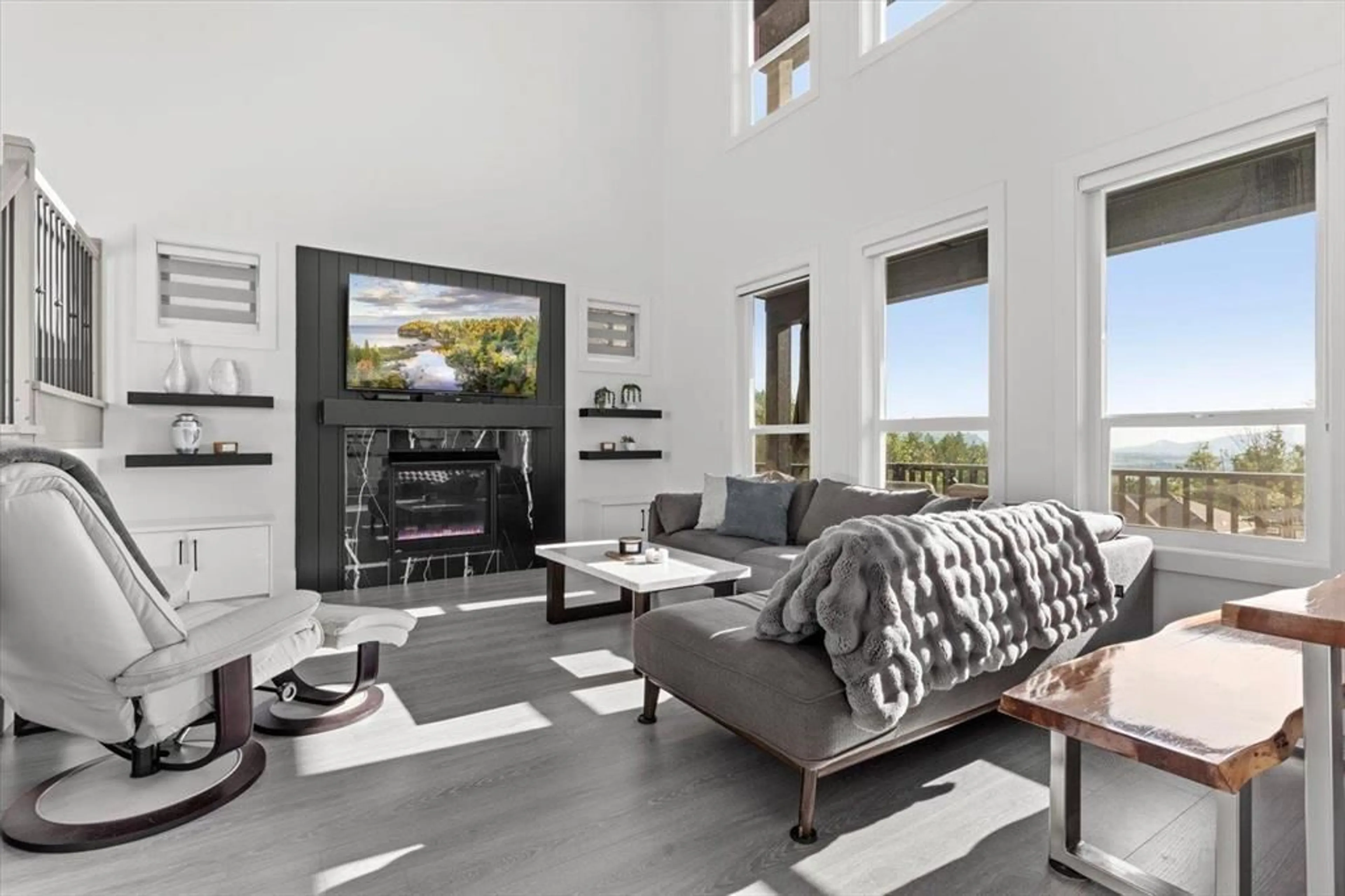 Living room with furniture, unknown for 8555 FOREST GATE DRIVE, Chilliwack British Columbia V4Z0C7