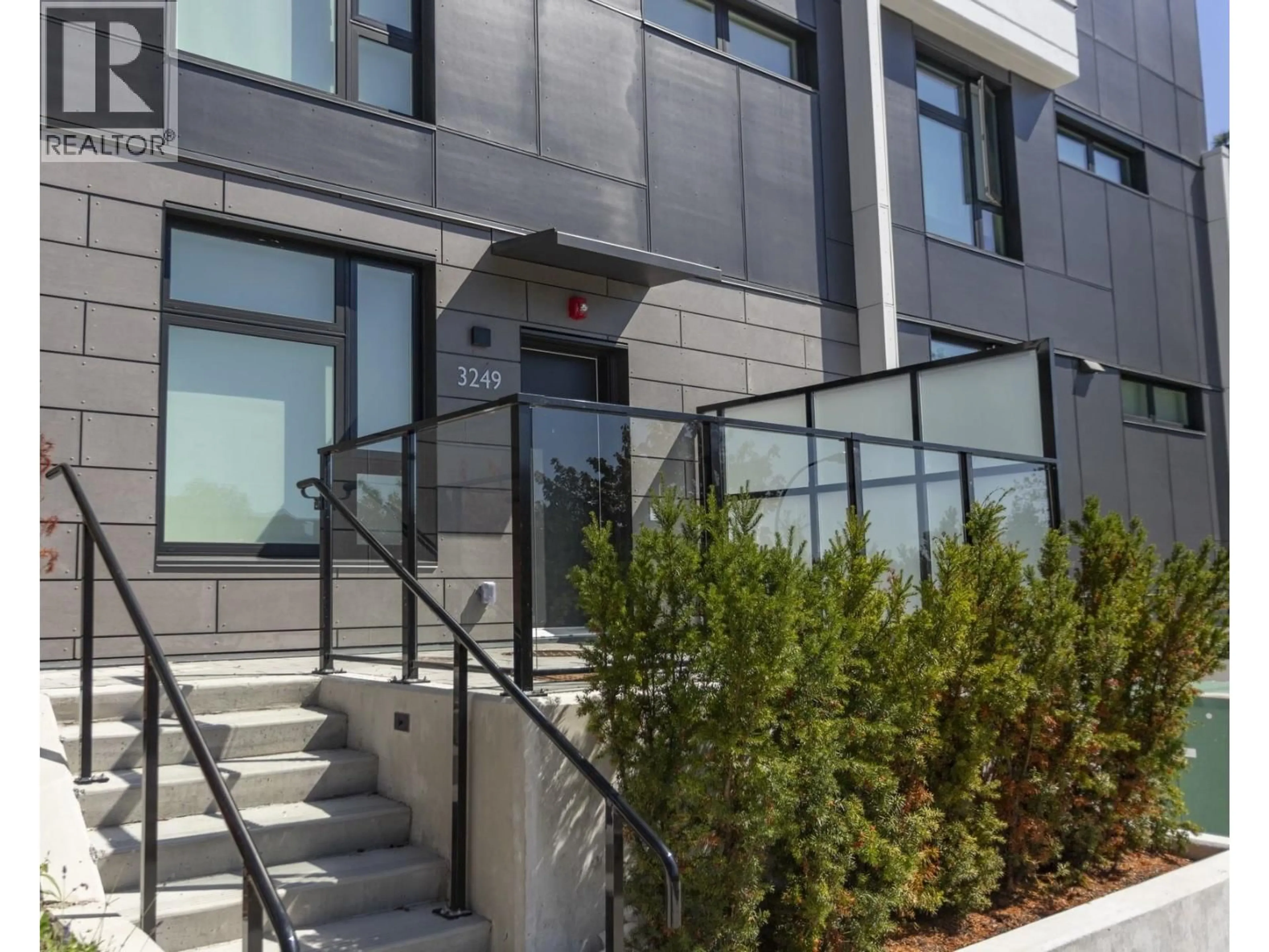 Unknown for 3249 CLIVE AVENUE, Vancouver British Columbia V5R4V3