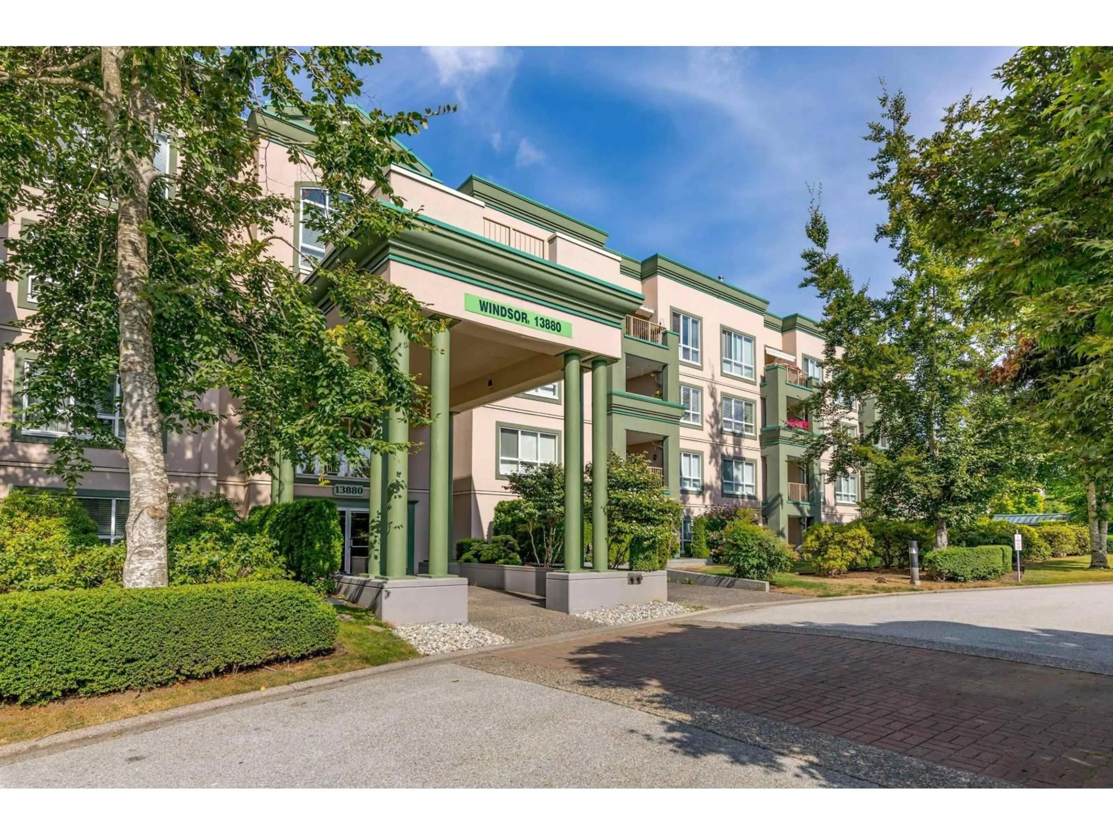 Unknown for 424 - 13880 70 AVENUE, Surrey British Columbia V3W0T3