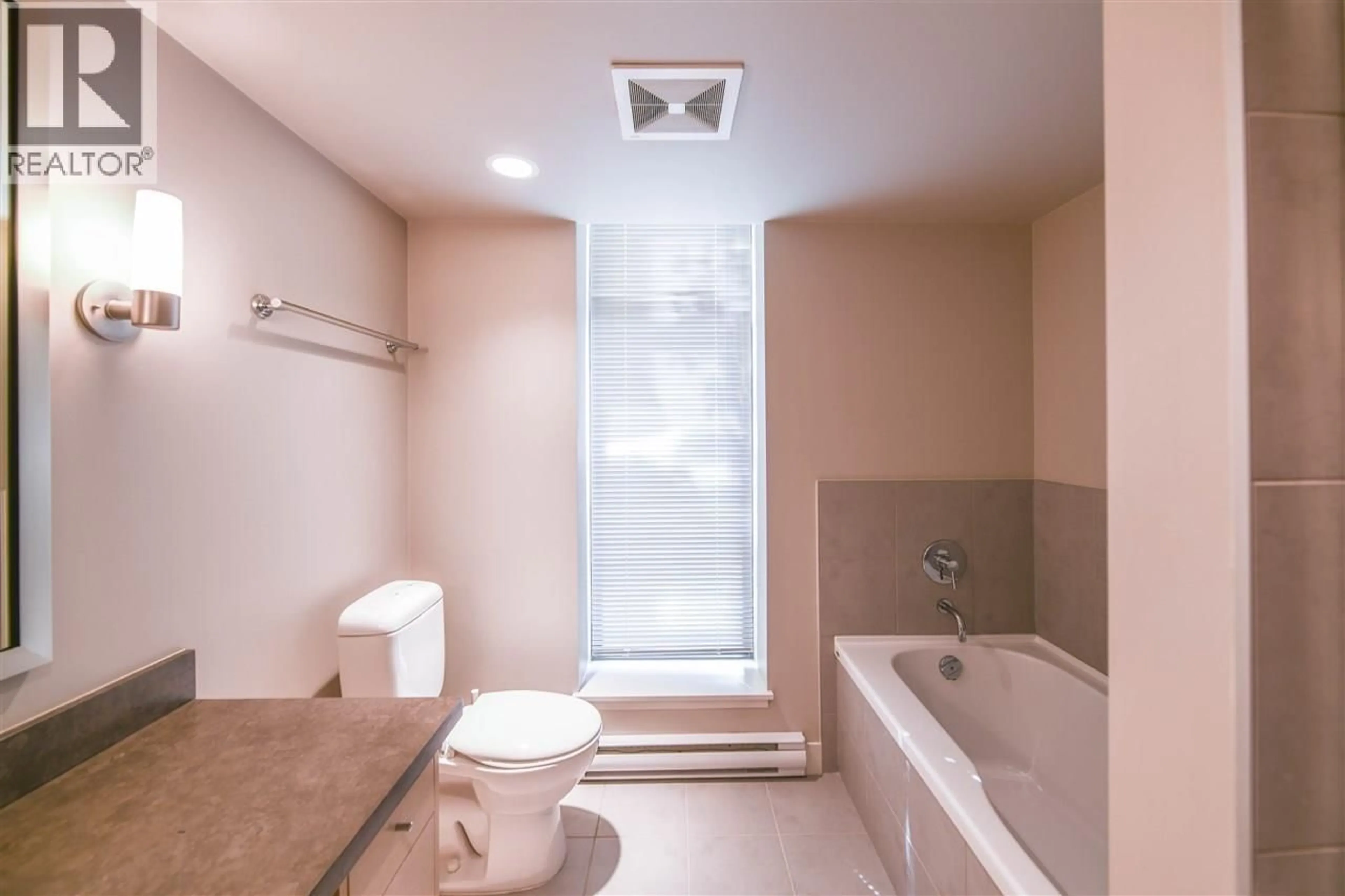 Standard bathroom, ceramic/tile floor for TH5 - 6333 KATSURA STREET, Richmond British Columbia V6Y4L9