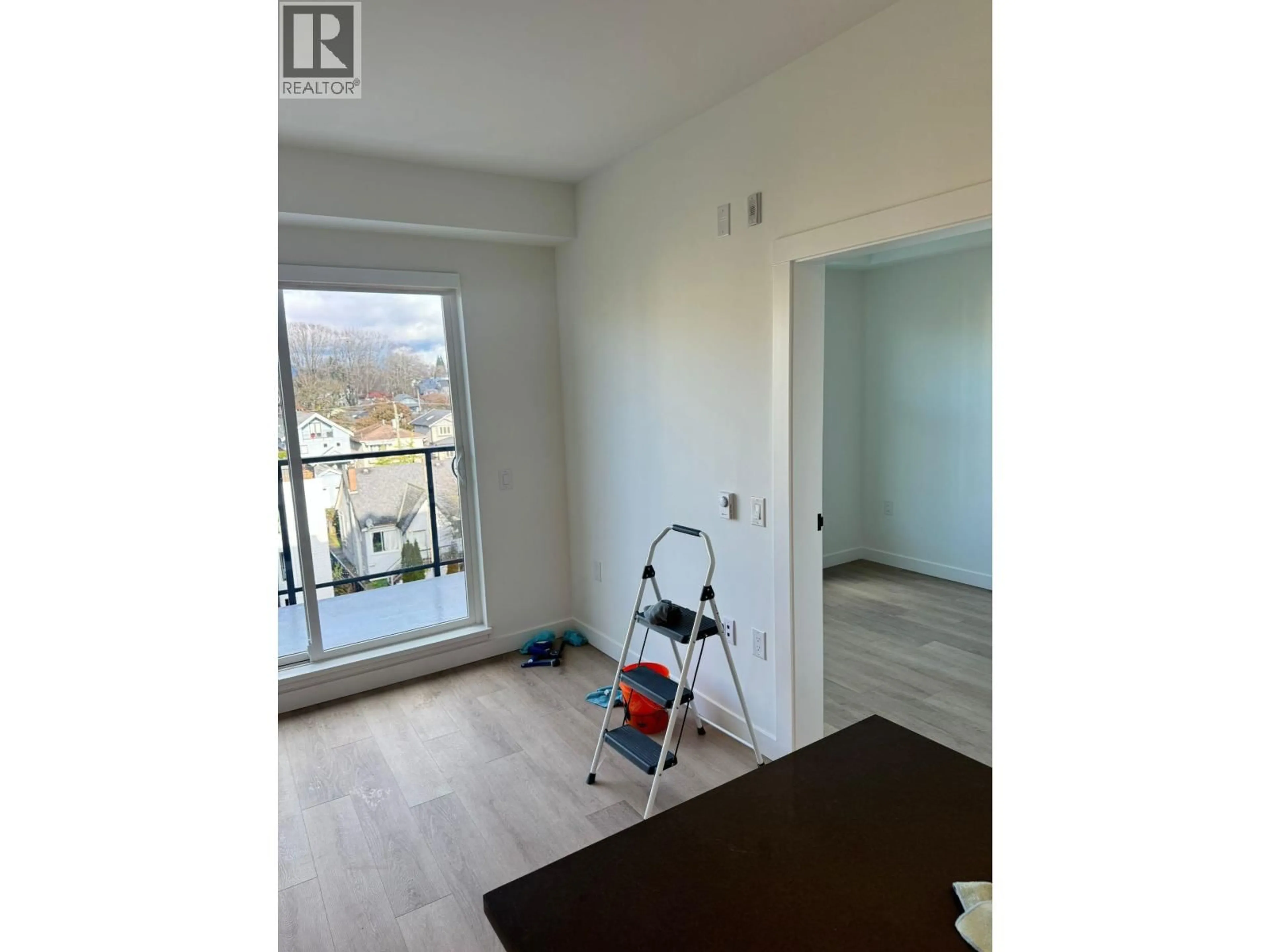 A pic of a room for 504 - 2268 BROADWAY STREET, Vancouver British Columbia V5N1W9