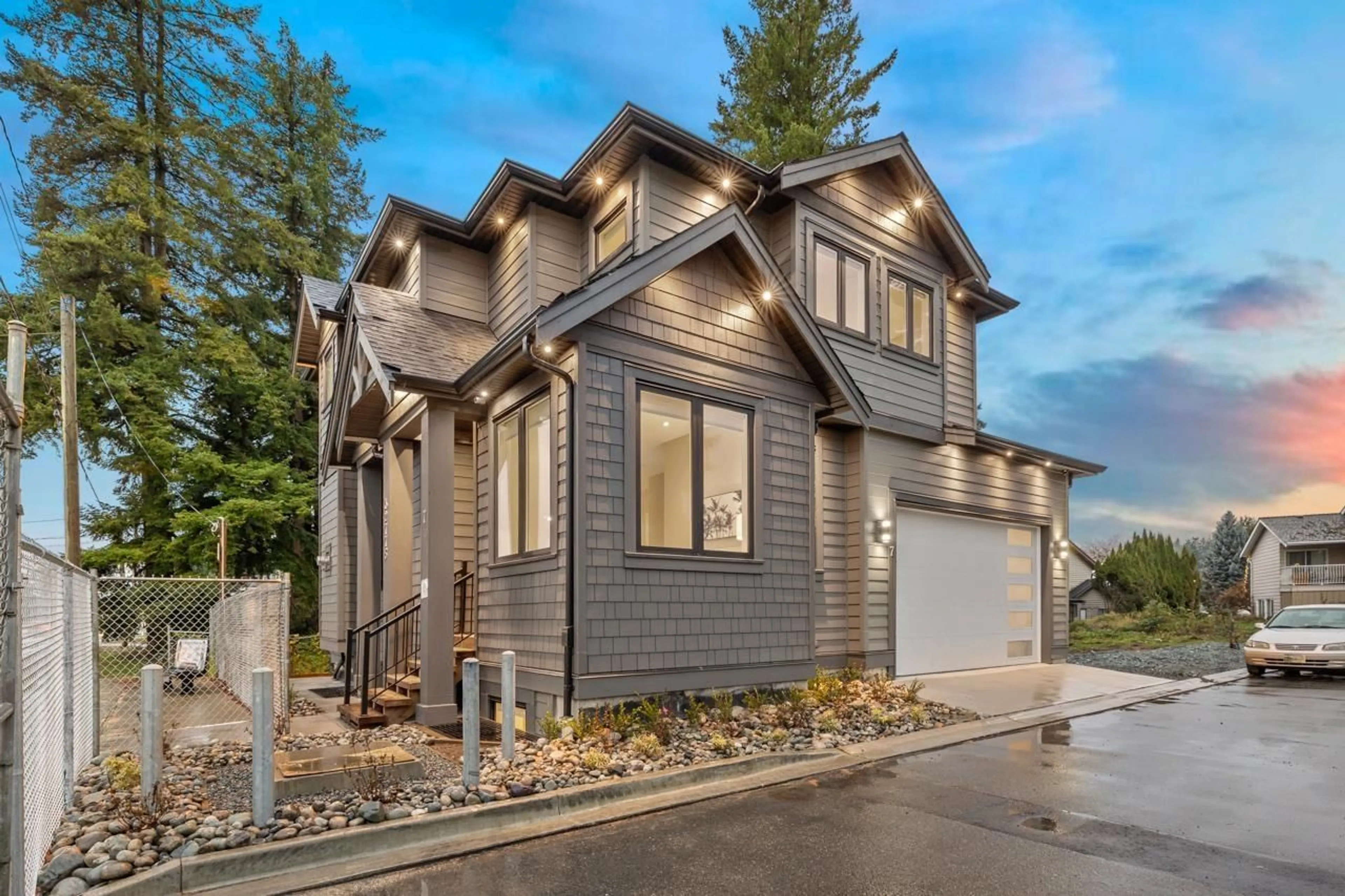 Home with vinyl exterior material, street for 7 - 32775 MARSHALL ROAD, Abbotsford British Columbia V2S1J6