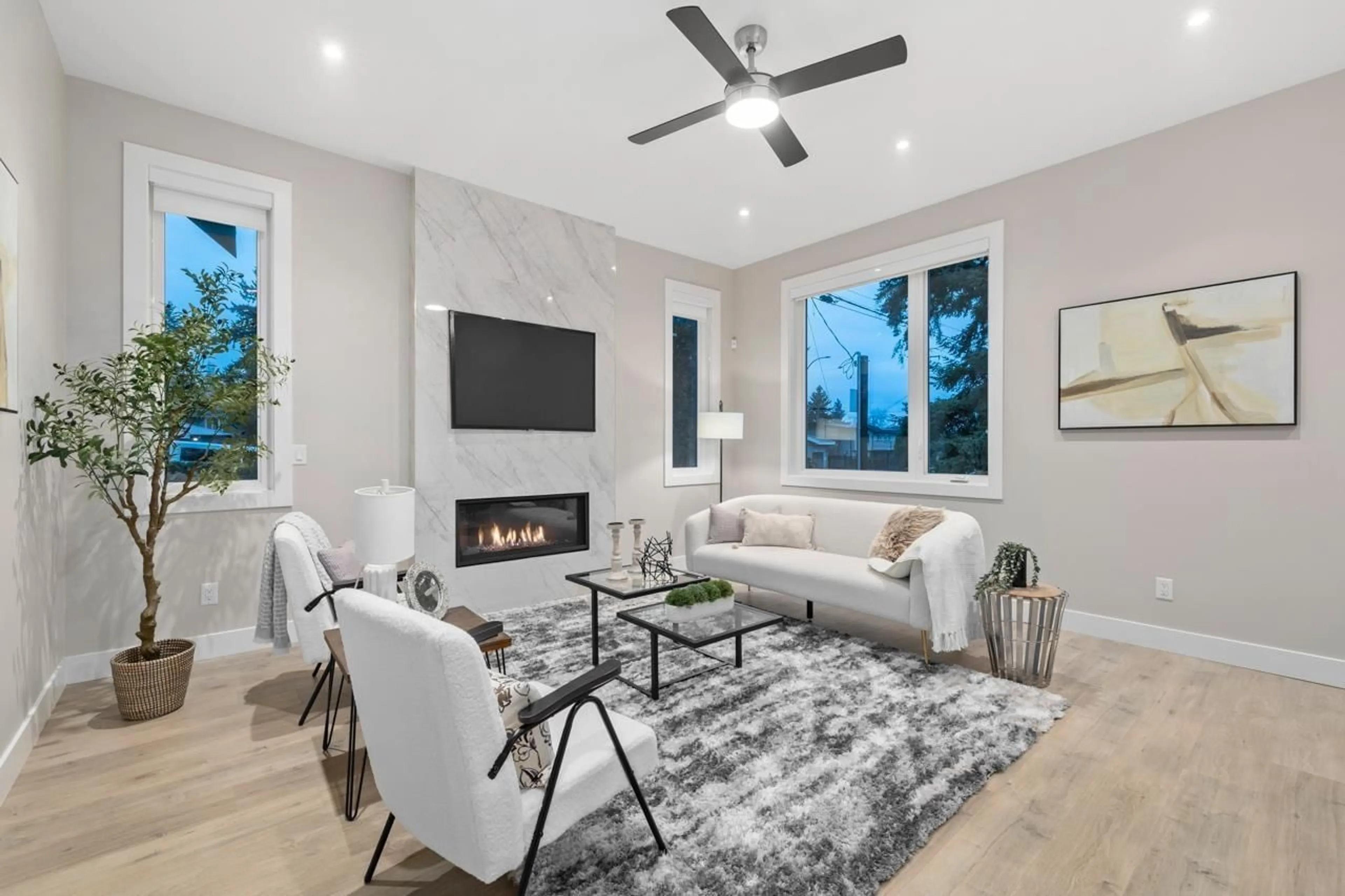 Living room with furniture, unknown for 7 - 32775 MARSHALL ROAD, Abbotsford British Columbia V2S1J6