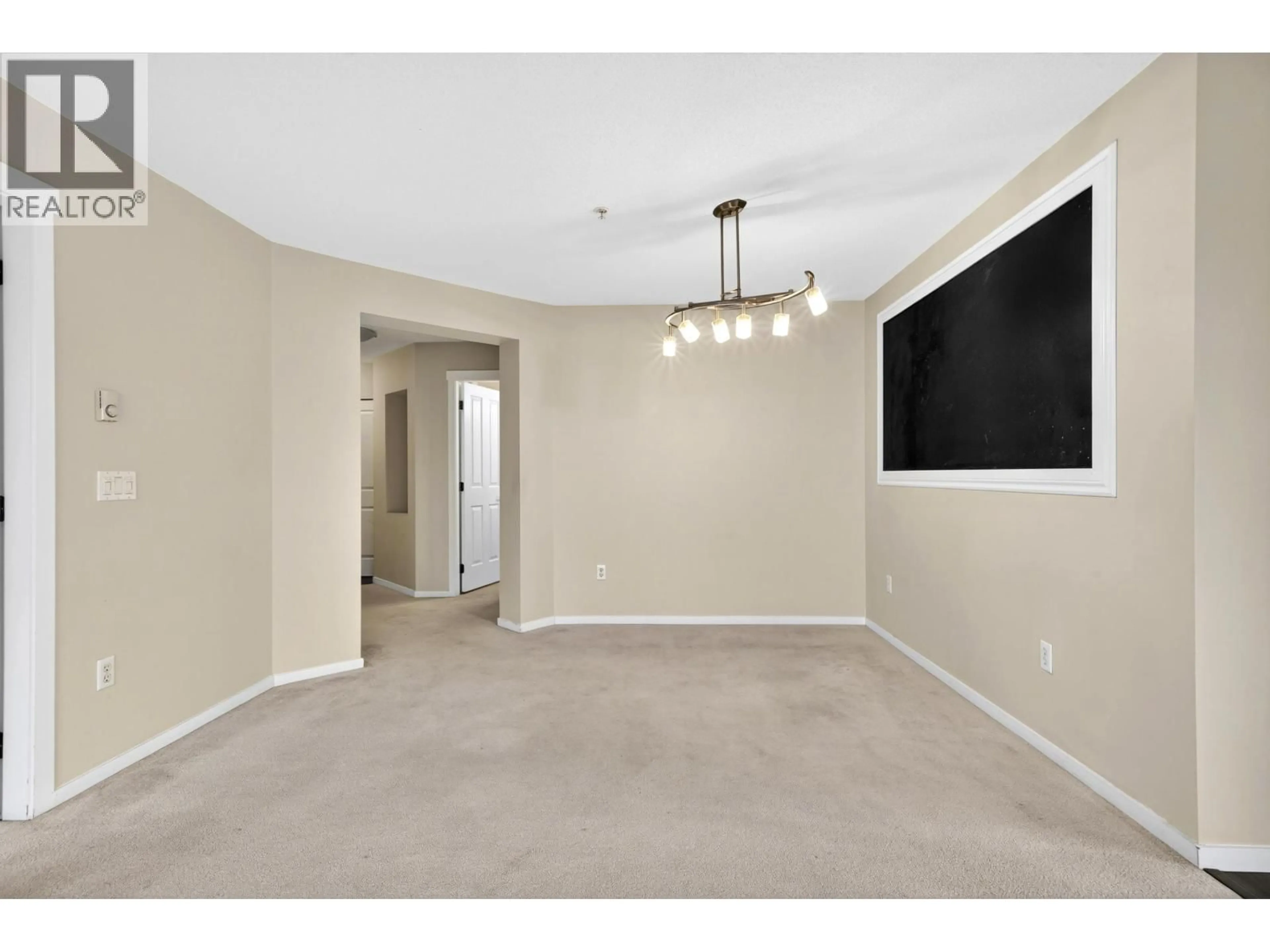 A pic of a room for 415 - 3050 DAYANEE SPRINGS BOULEVARD, Coquitlam British Columbia V3E0A2
