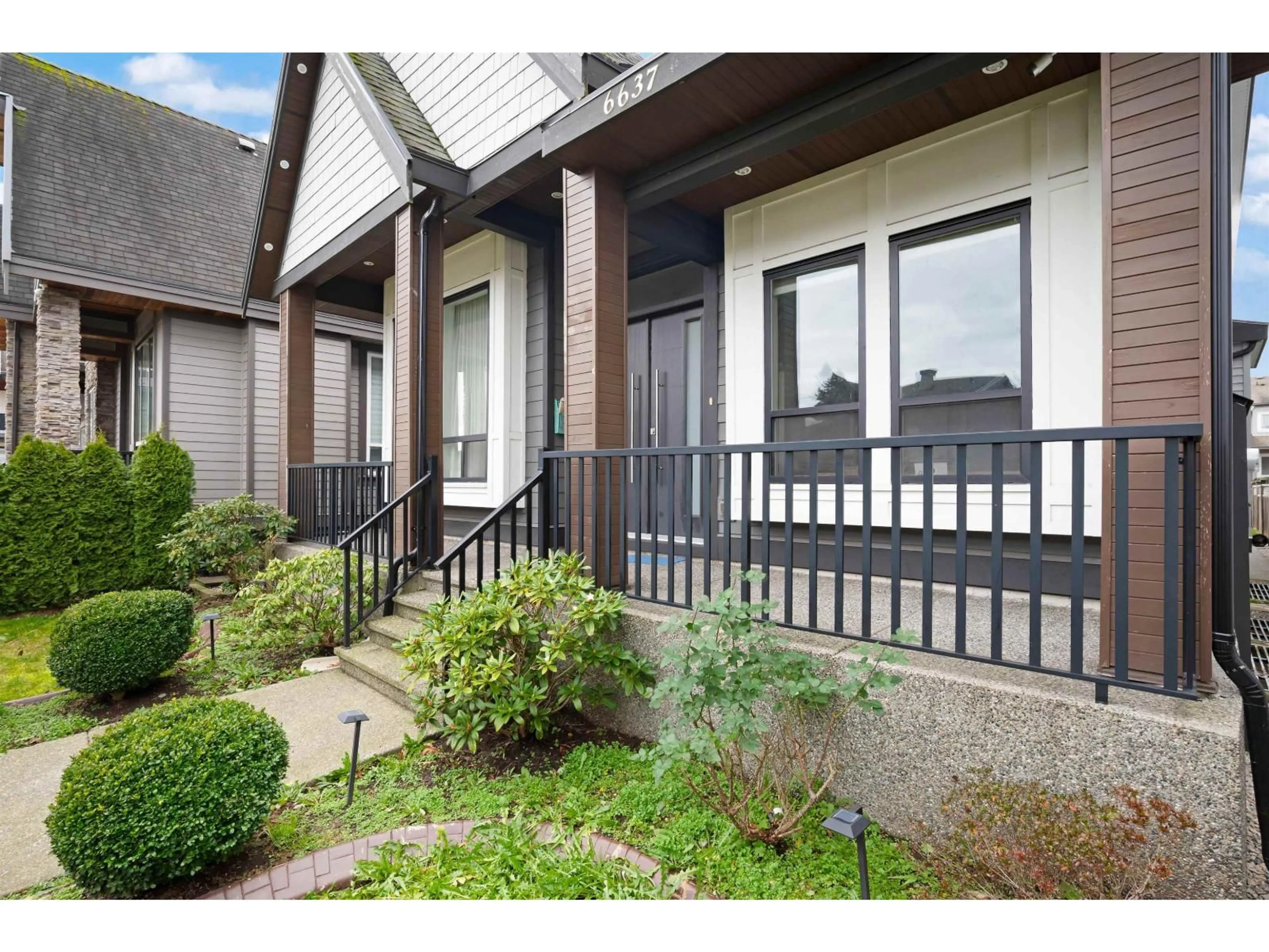 Unknown for 6637 121A STREET, Surrey British Columbia V3W0H8