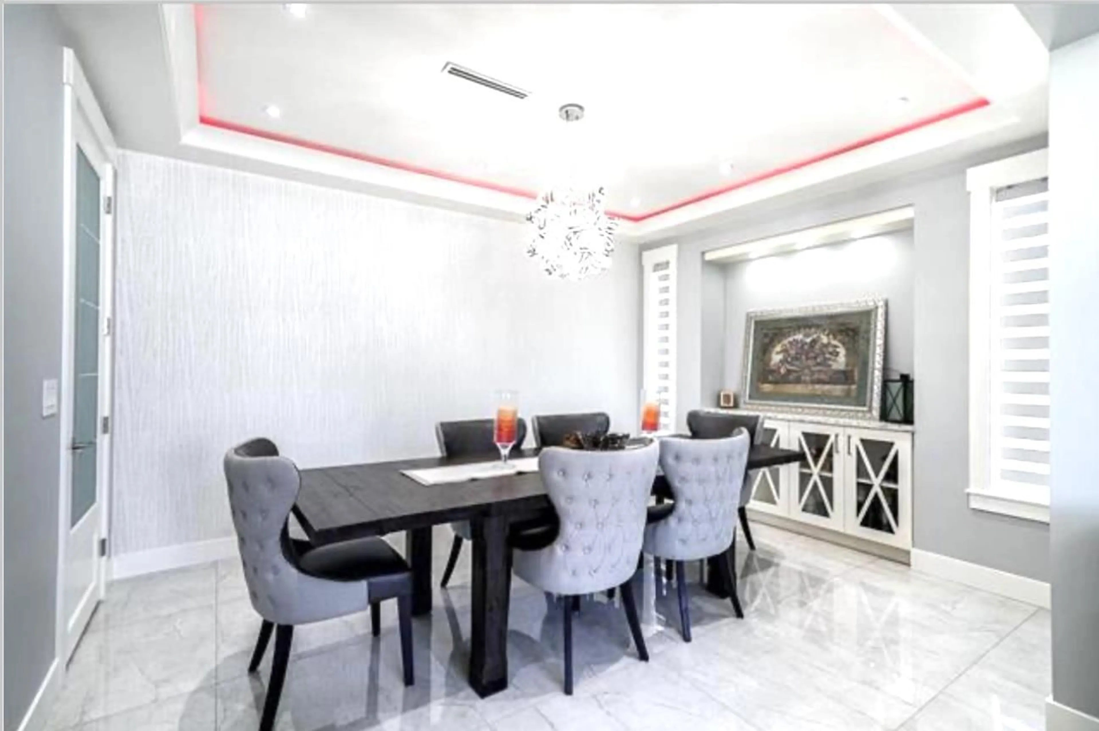 Dining room, ceramic/tile floor for 17012 57 AVENUE, Surrey British Columbia V3S8P3