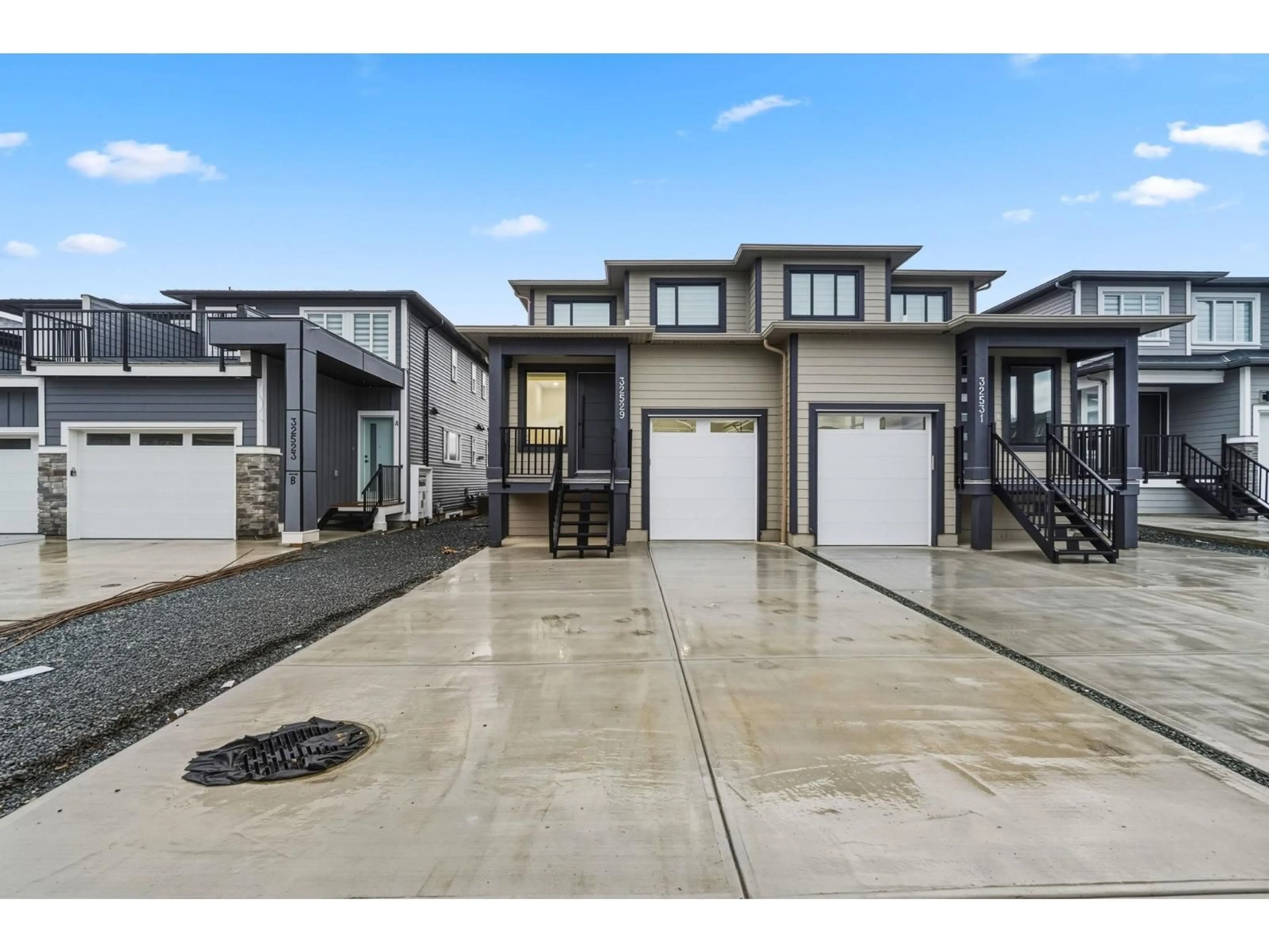 Unknown for 32529 HIGGINBOTTOM COURT, Mission British Columbia V2V2T7