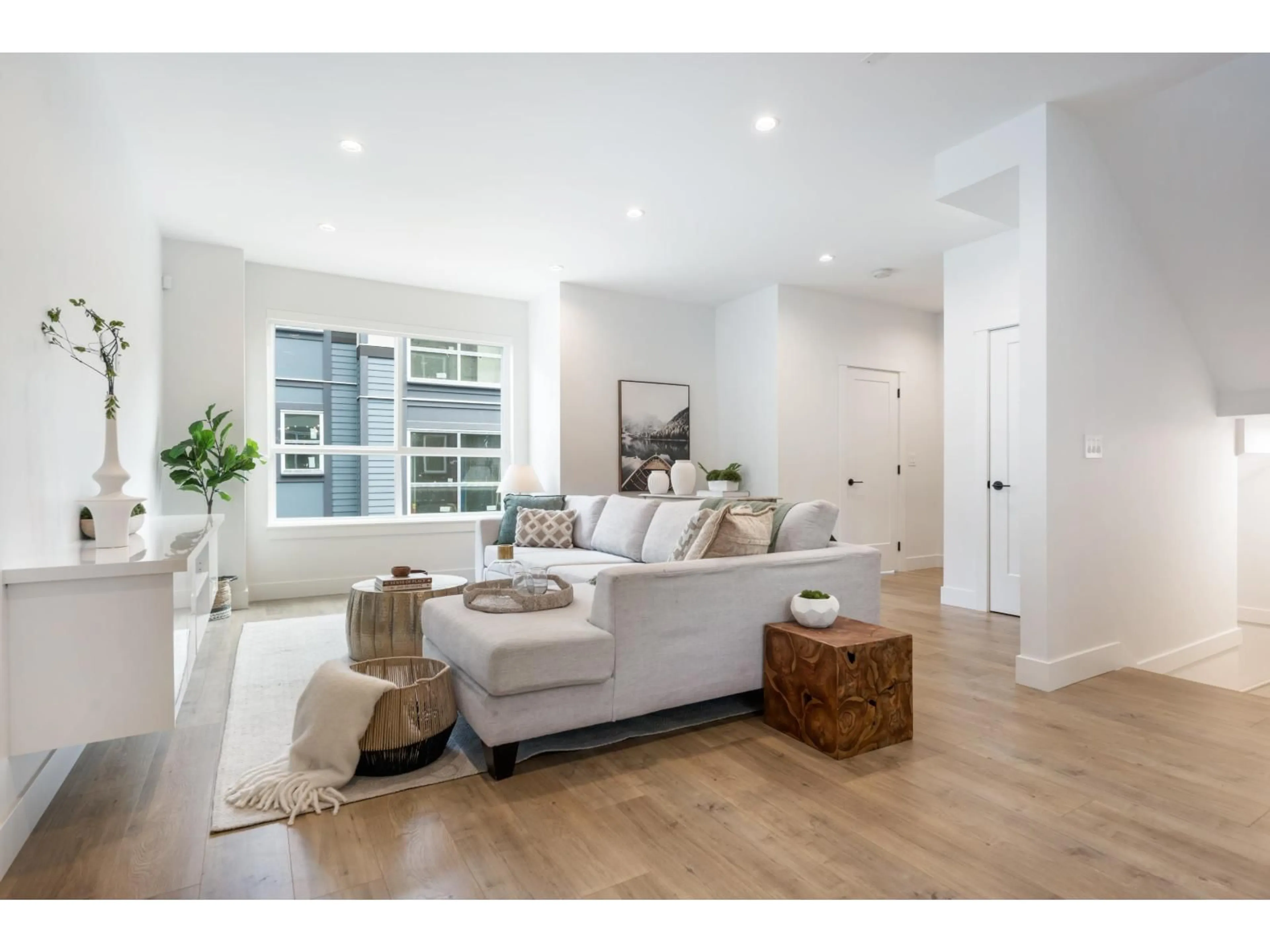 Living room with furniture, unknown for 34 - 6162 138 STREET, Surrey British Columbia V3X0H9