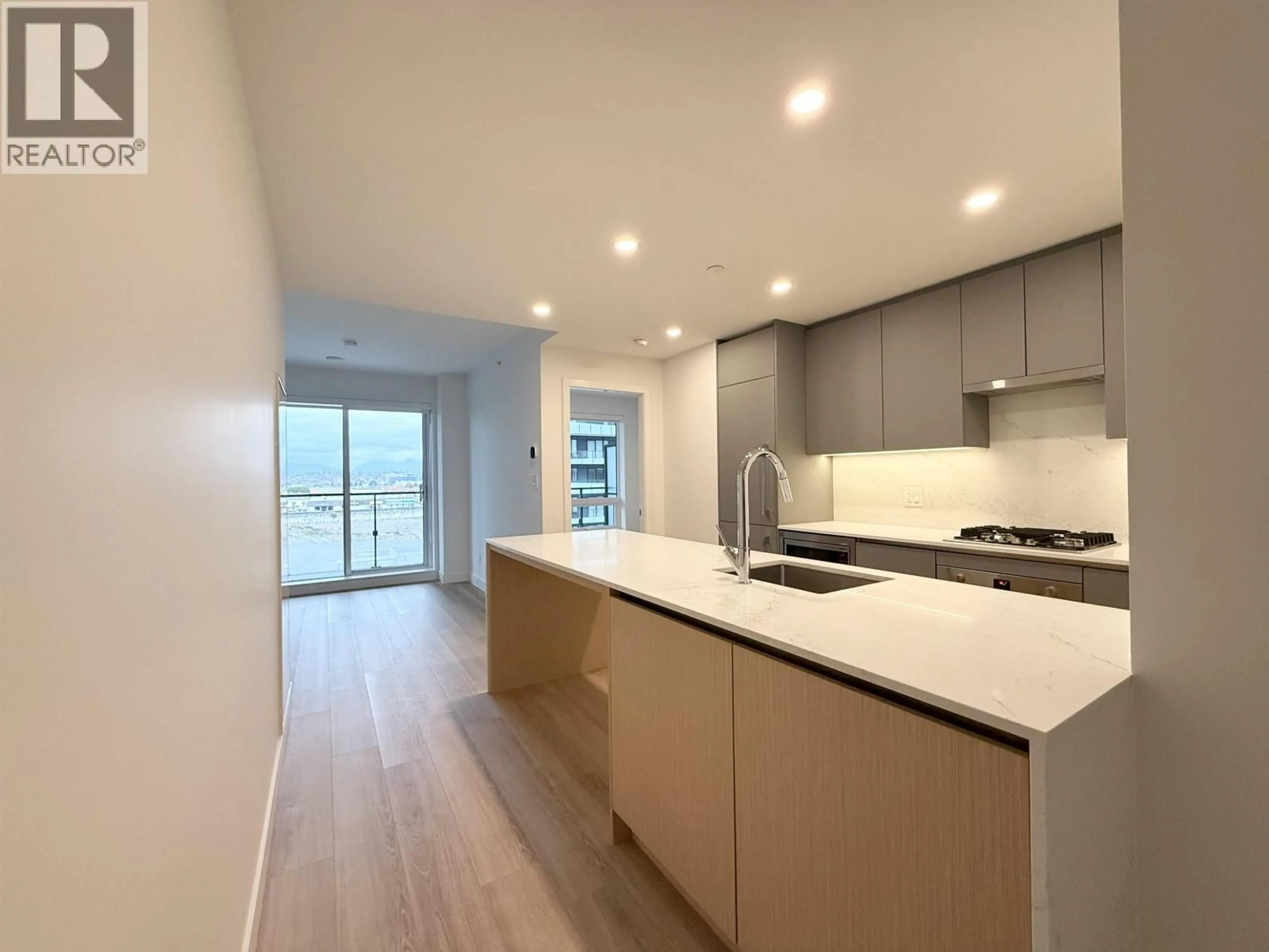 Open concept kitchen, unknown for 702 - 7977 LANSDOWNE ROAD, Richmond British Columbia V6X0X7