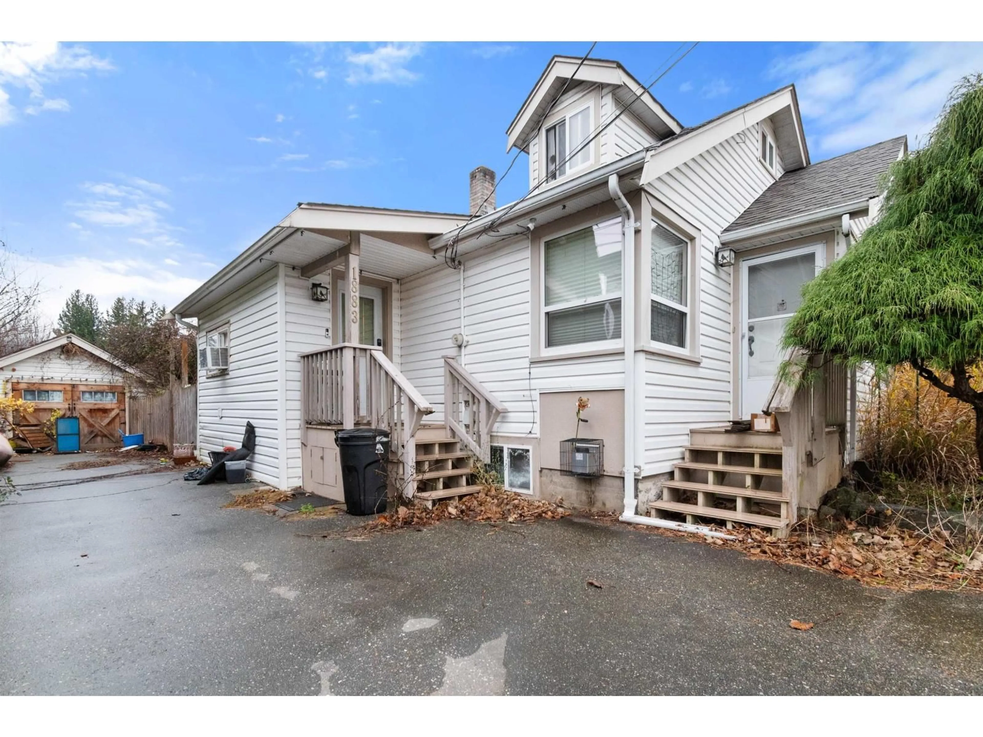 Home with vinyl exterior material, street for 1883 AGASSIZ AVENUE, Agassiz British Columbia V0M1A3