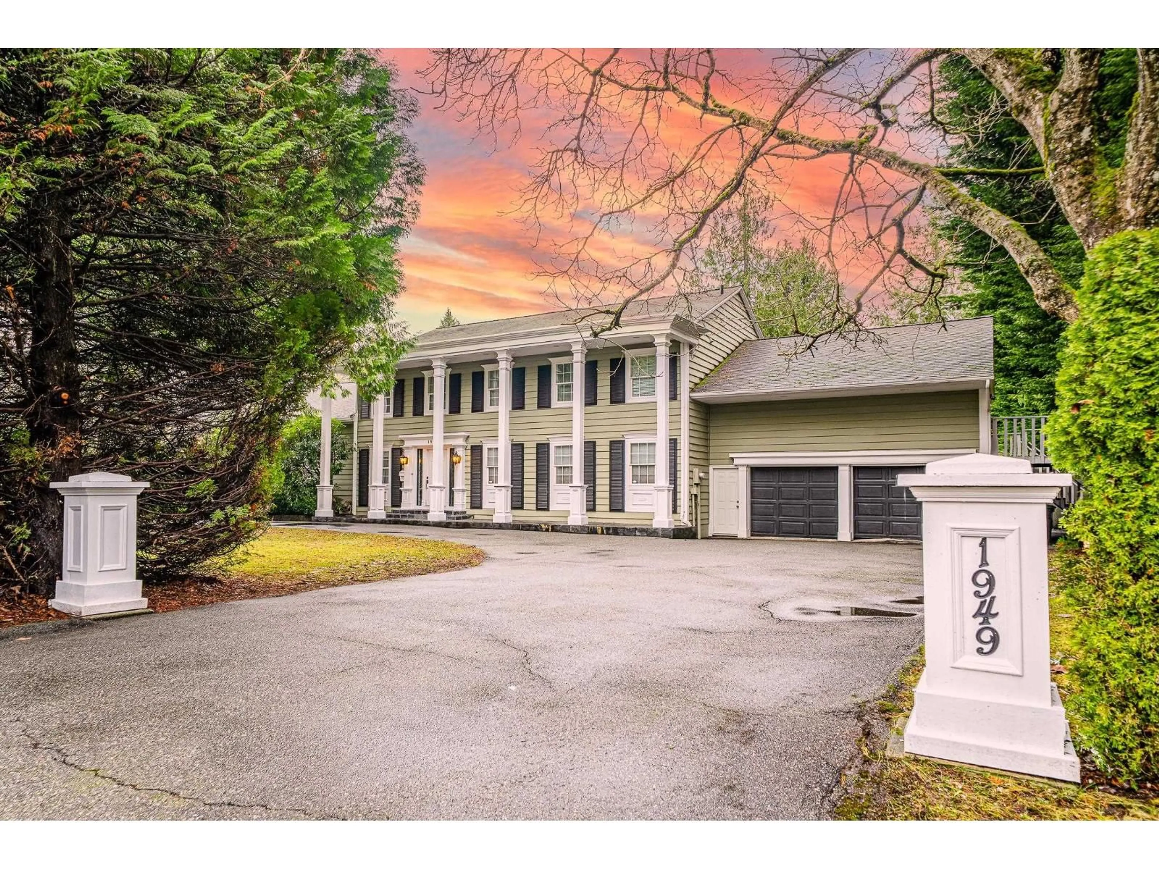 Unknown for 1949 134 STREET, Surrey British Columbia V4A4C5