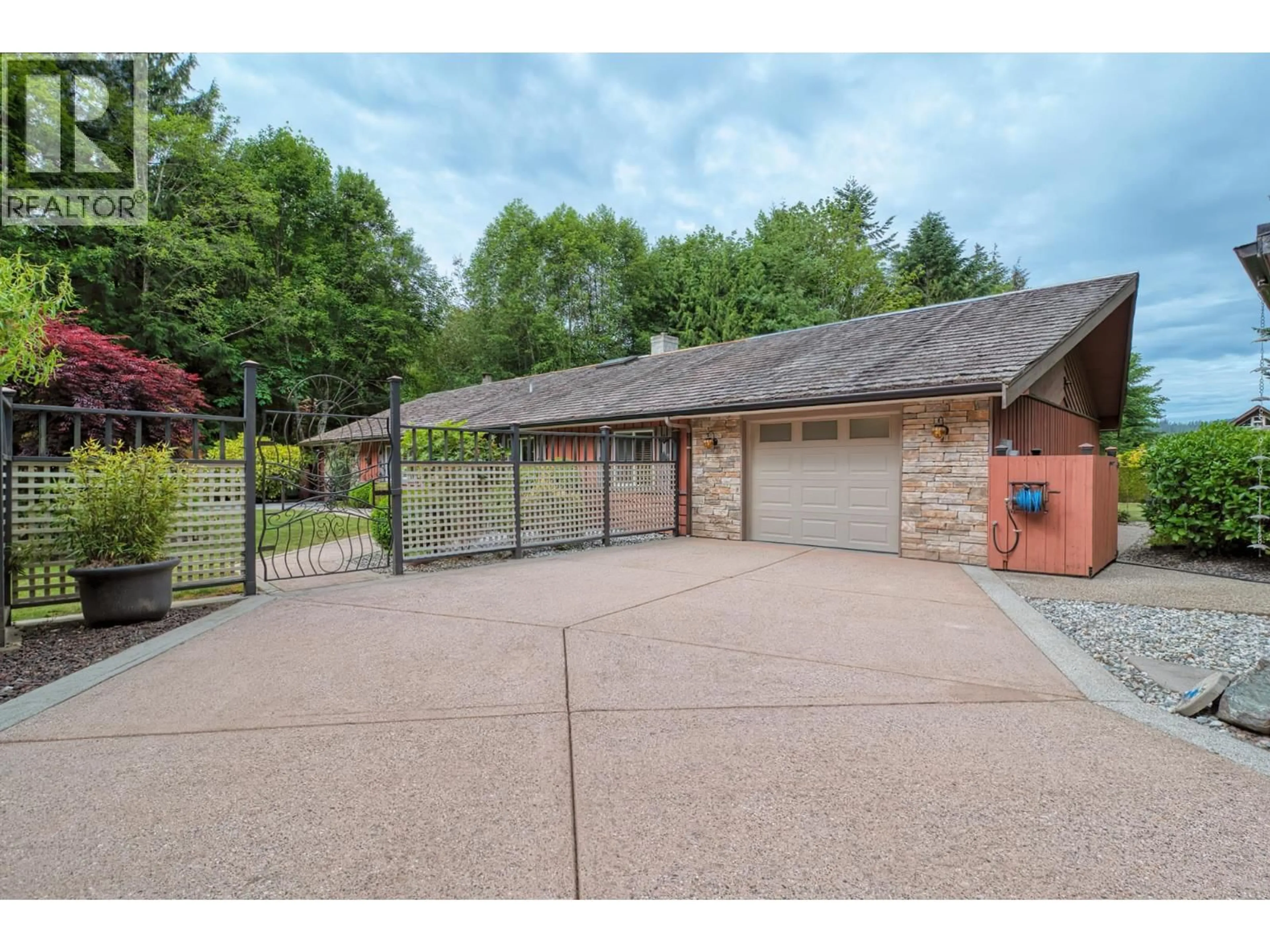 Unknown for 6241 SECHELT INLET ROAD, Sechelt British Columbia V7Z0L3