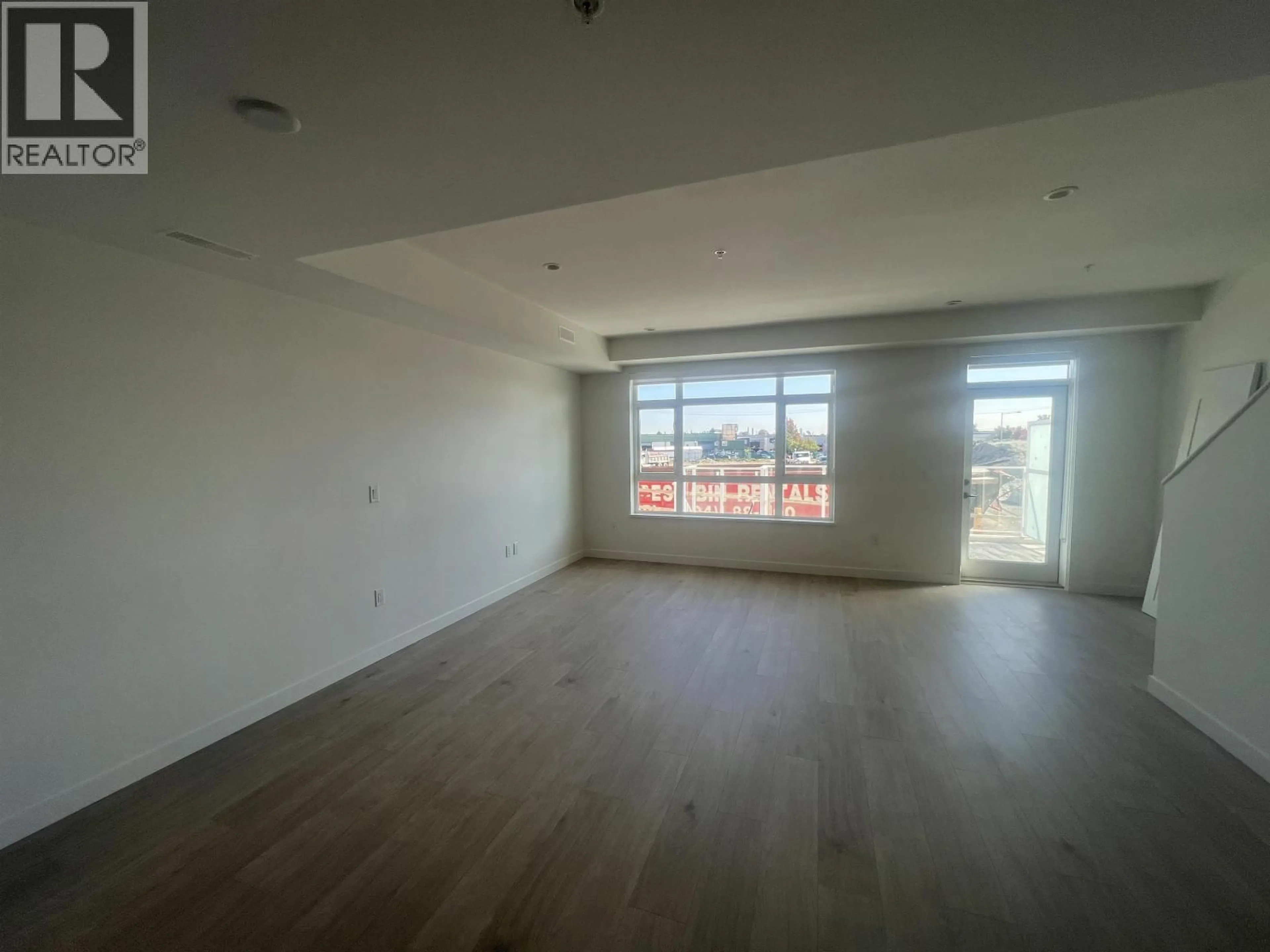 A pic of a room for SL6 - 10333 RIVER DRIVE, Richmond British Columbia V6X1Z2