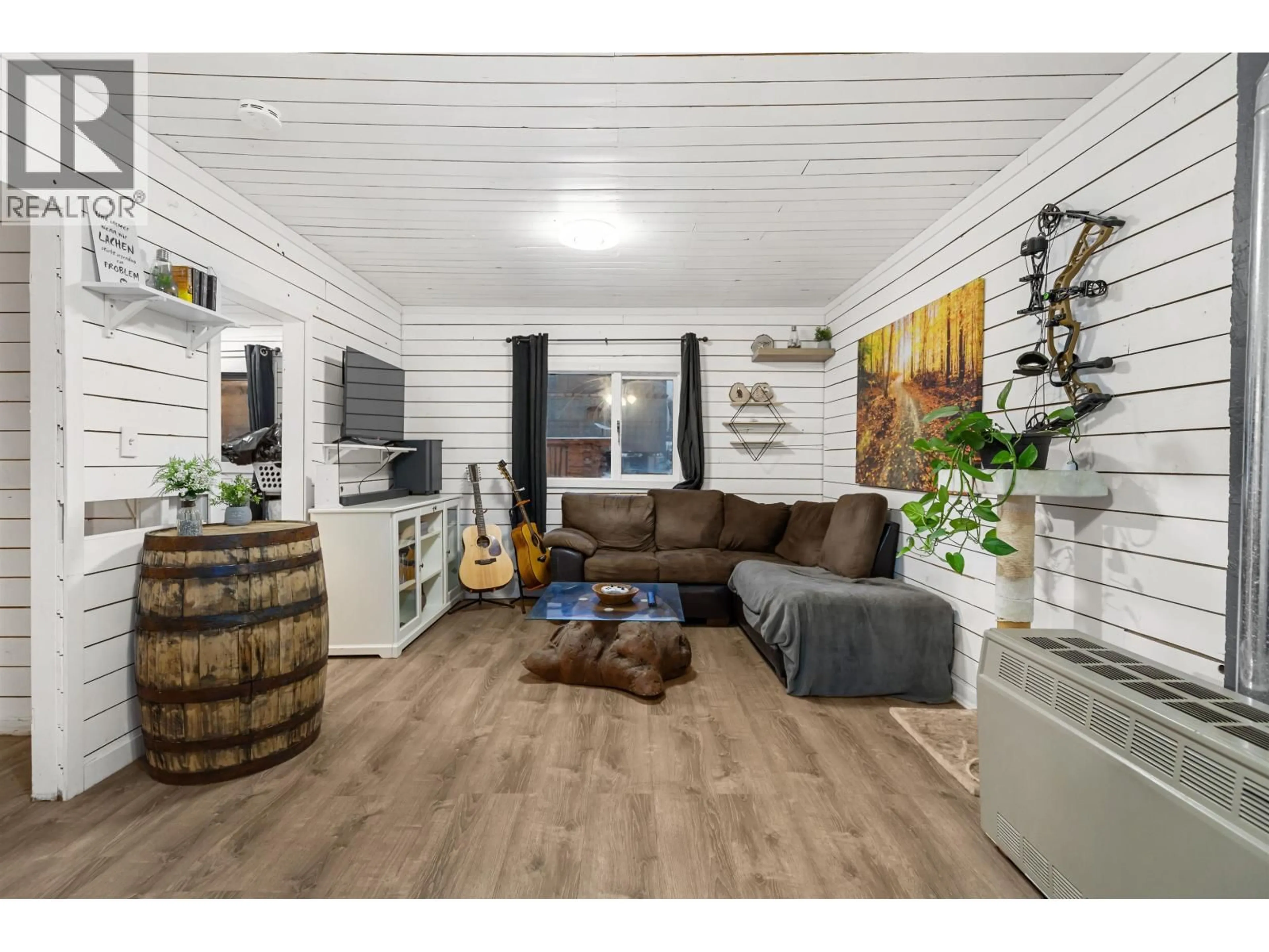 Living room with furniture, wood/laminate floor for 3565 15 MILE ROAD, Prince George British Columbia V2N5Y4