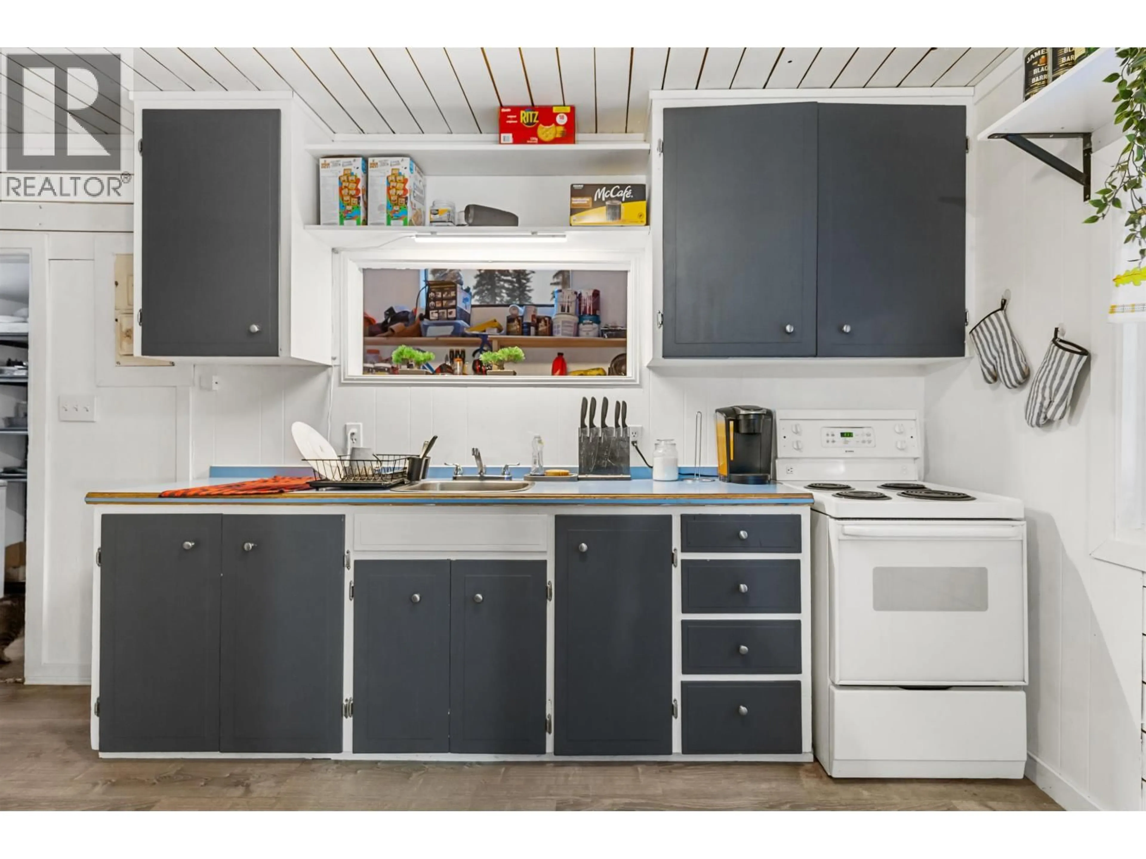 Unknown for 3565 15 MILE ROAD, Prince George British Columbia V2N5Y4