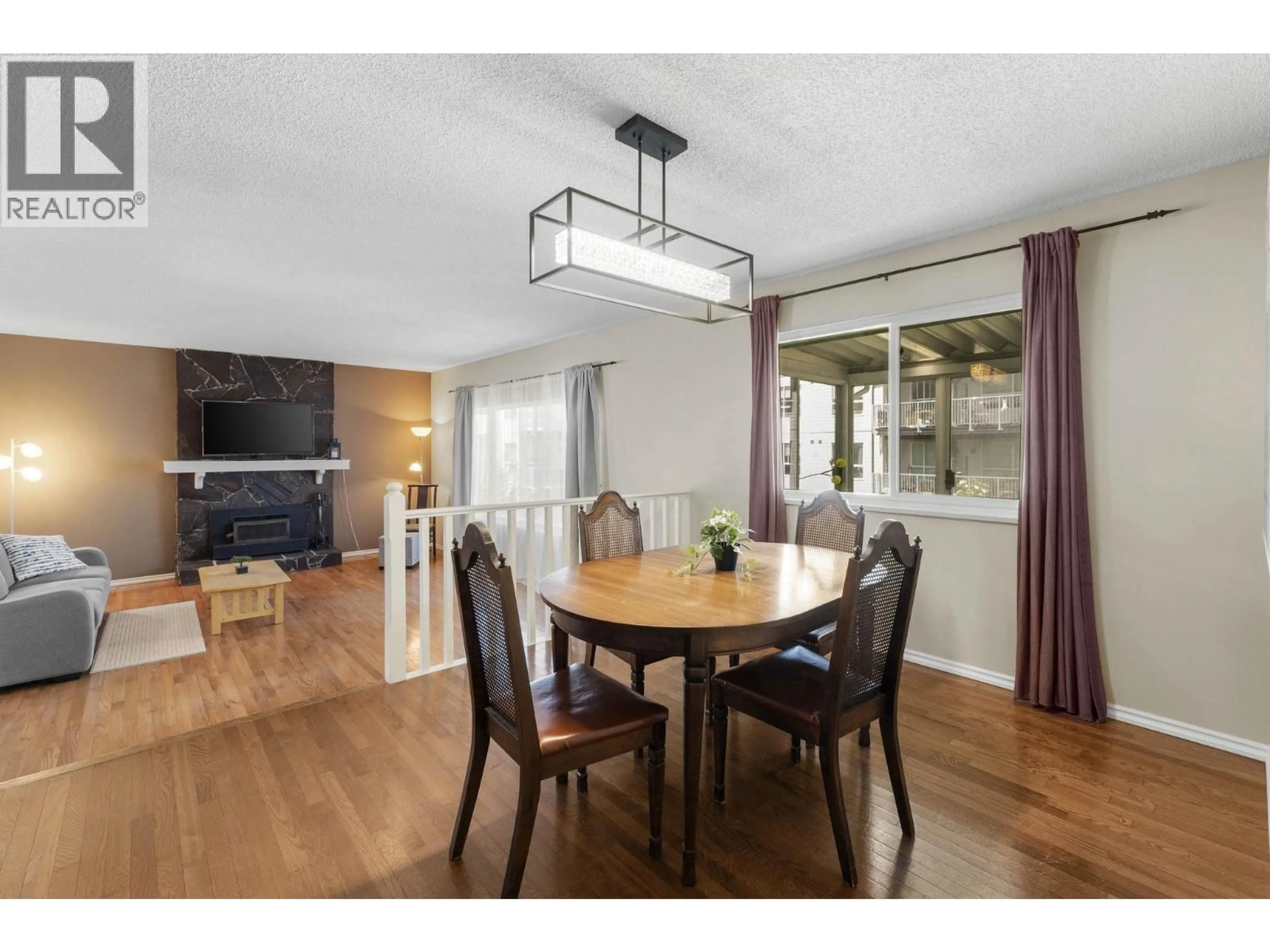 Dining room, wood/laminate floor for 171 EDWARD CRESCENT, Port Moody British Columbia V3H3J8