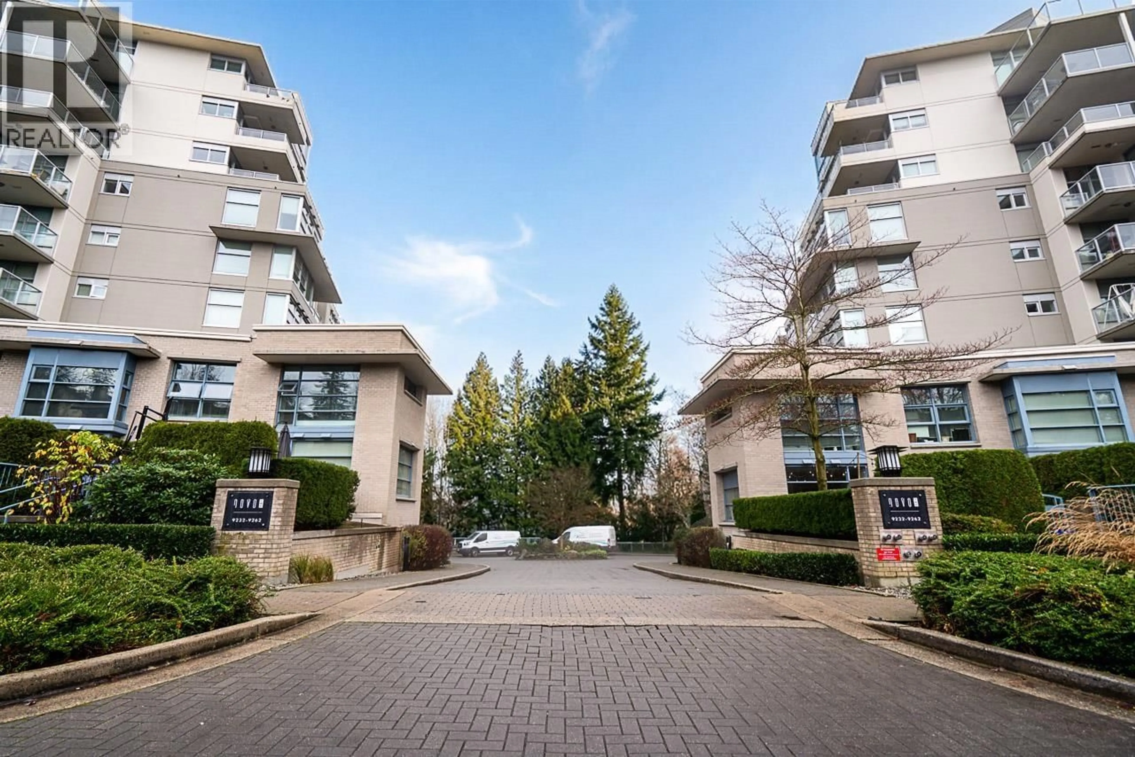 Unknown for 401 - 9262 UNIVERSITY CRESCENT, Burnaby British Columbia V5A0A4