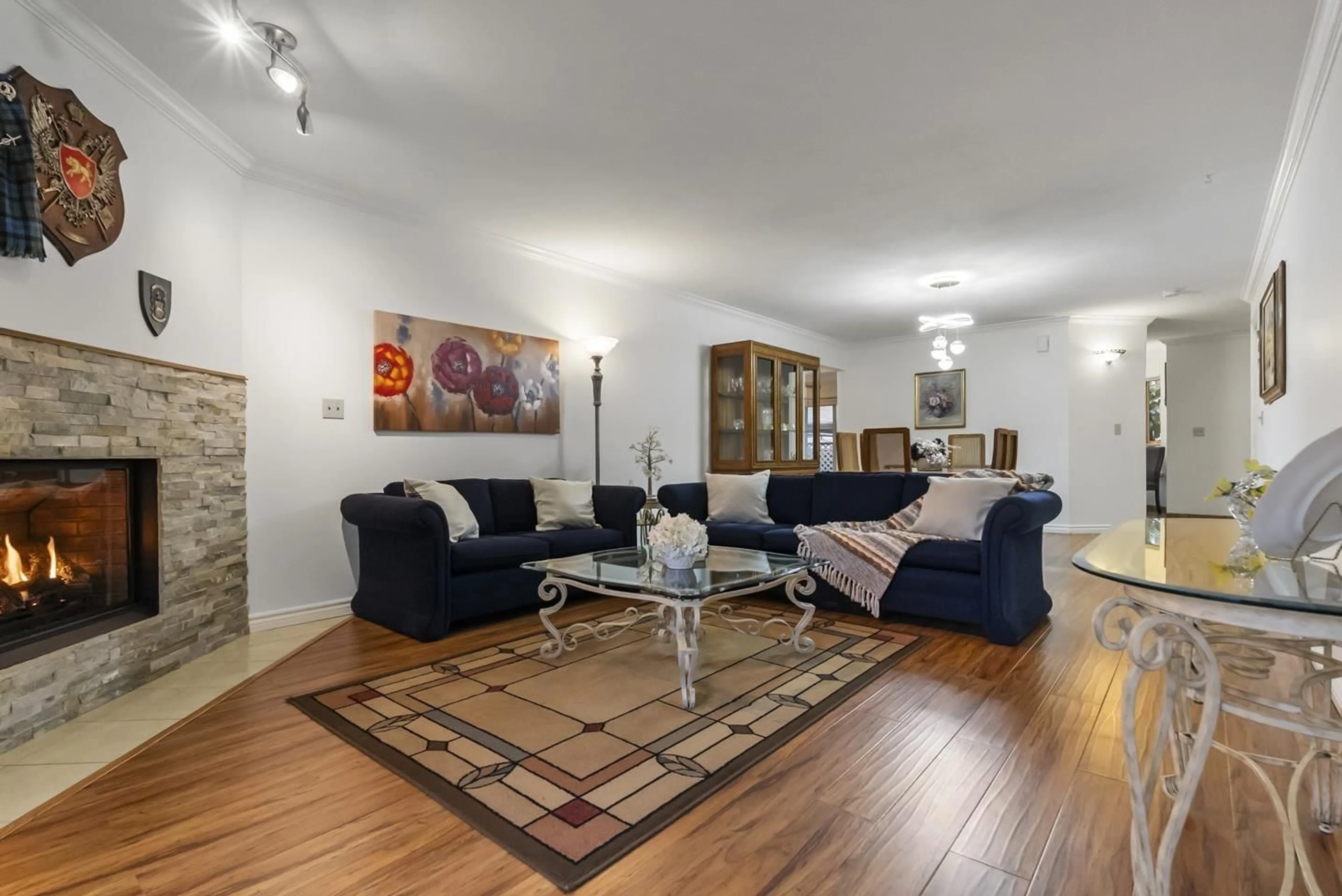 Living room with furniture, unknown for 133 - 15153 98 AVENUE, Surrey British Columbia V3R9M8