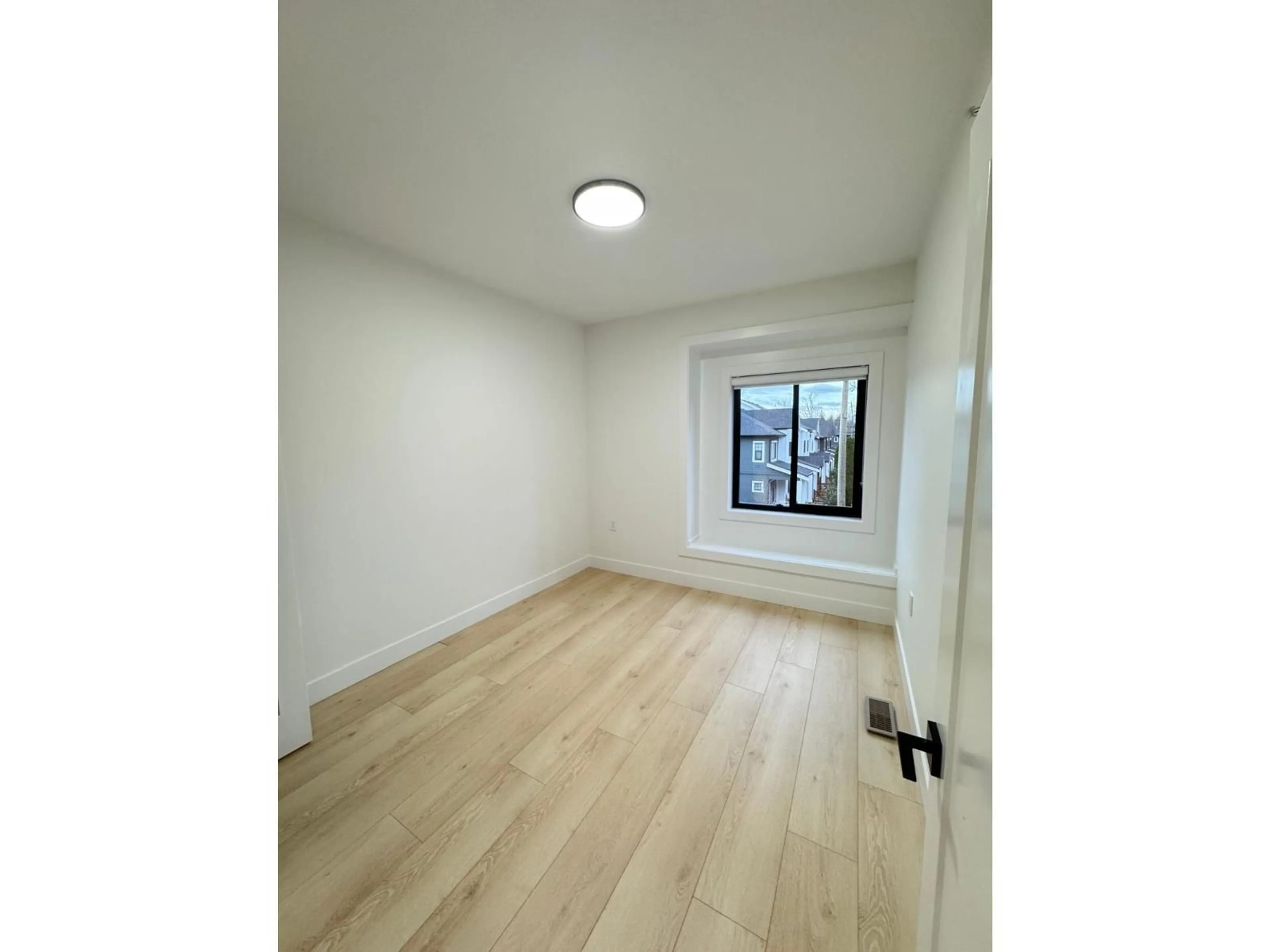 A pic of a room for 7621 197 STREET, Langley British Columbia V3A7X8