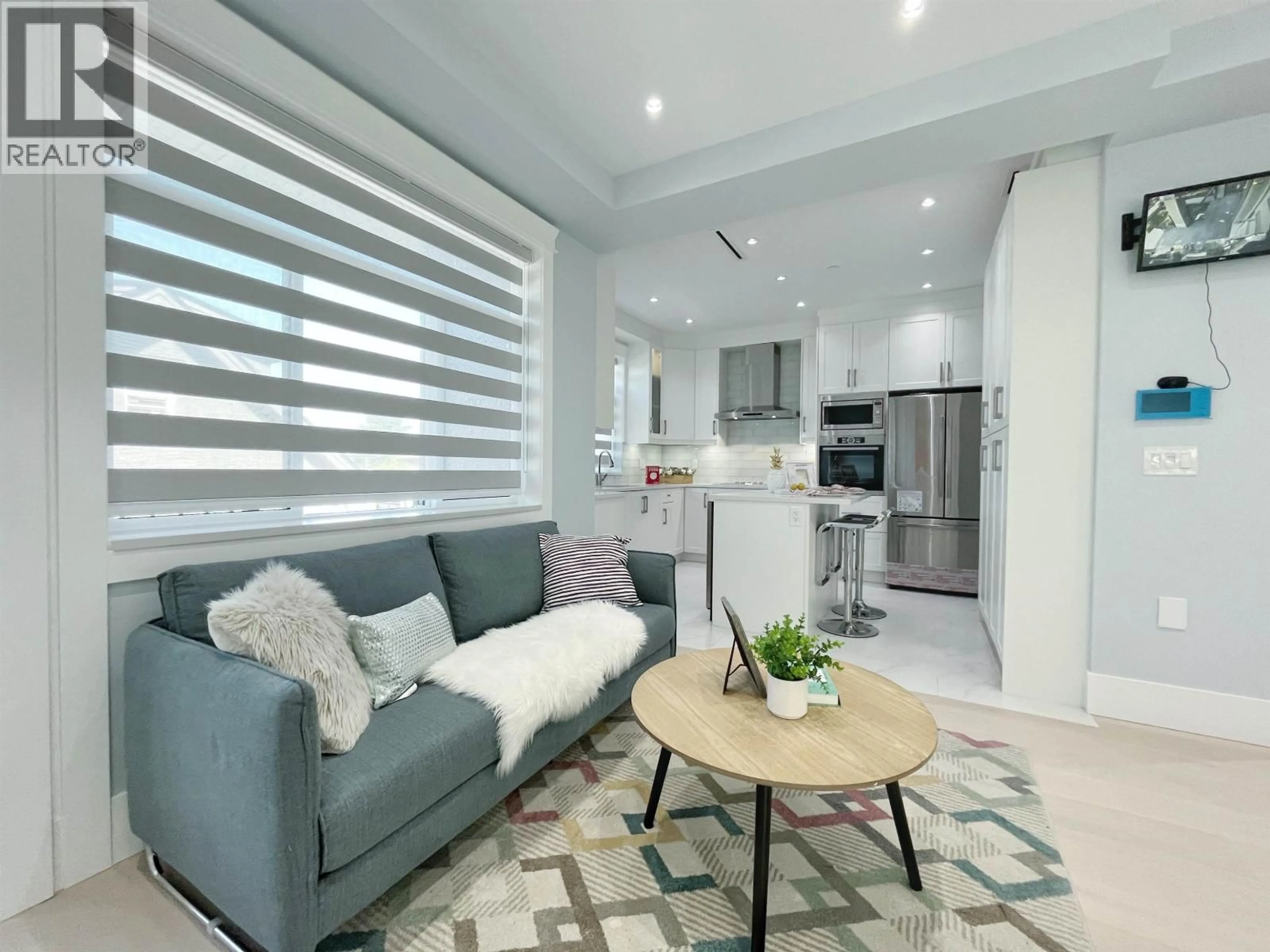 Living room with furniture, unknown for 3275 20TH AVENUE, Vancouver British Columbia V5M2V6