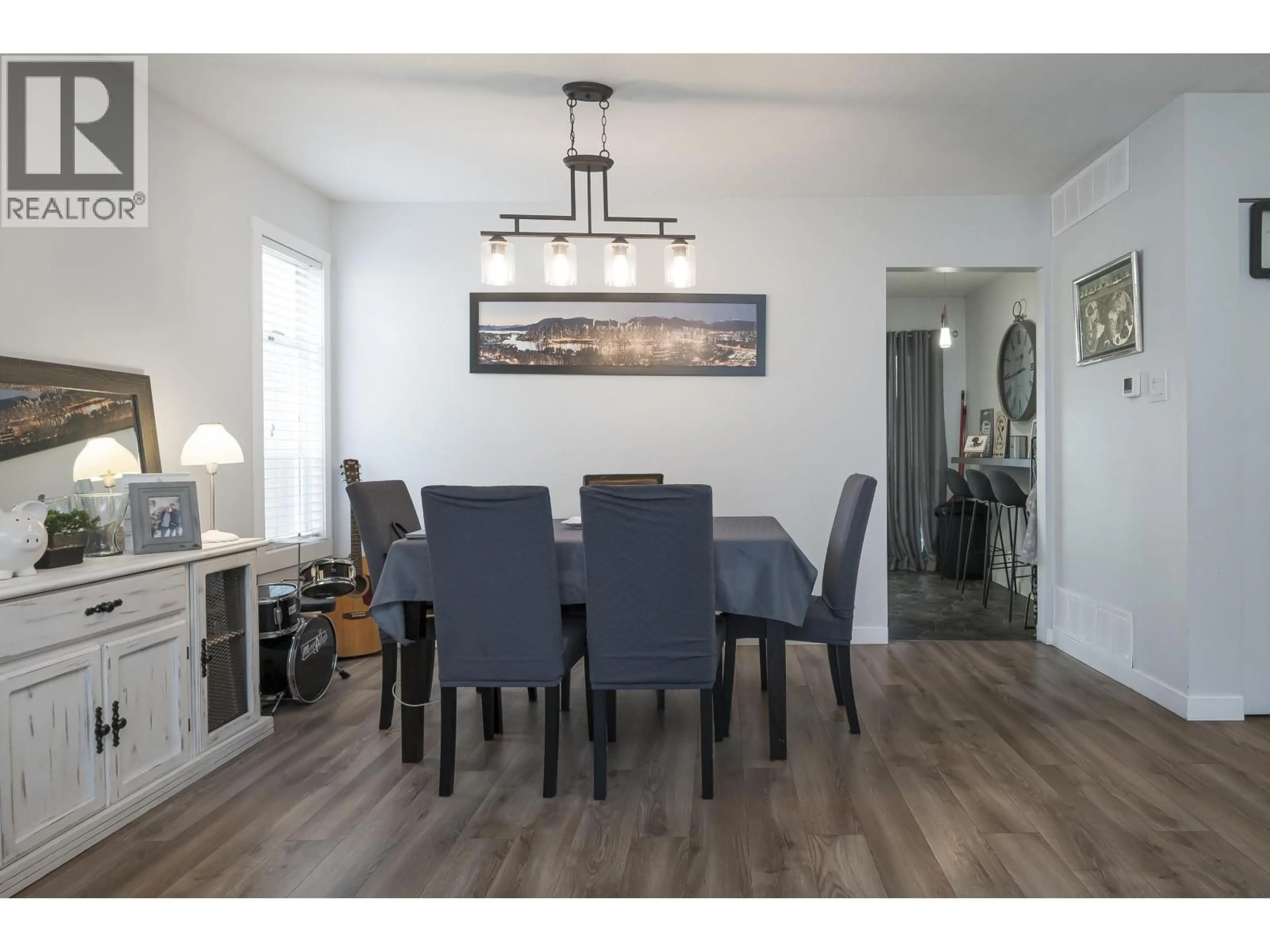 Dining room, wood/laminate floor for 12145 207A STREET, Maple Ridge British Columbia V7M1W4