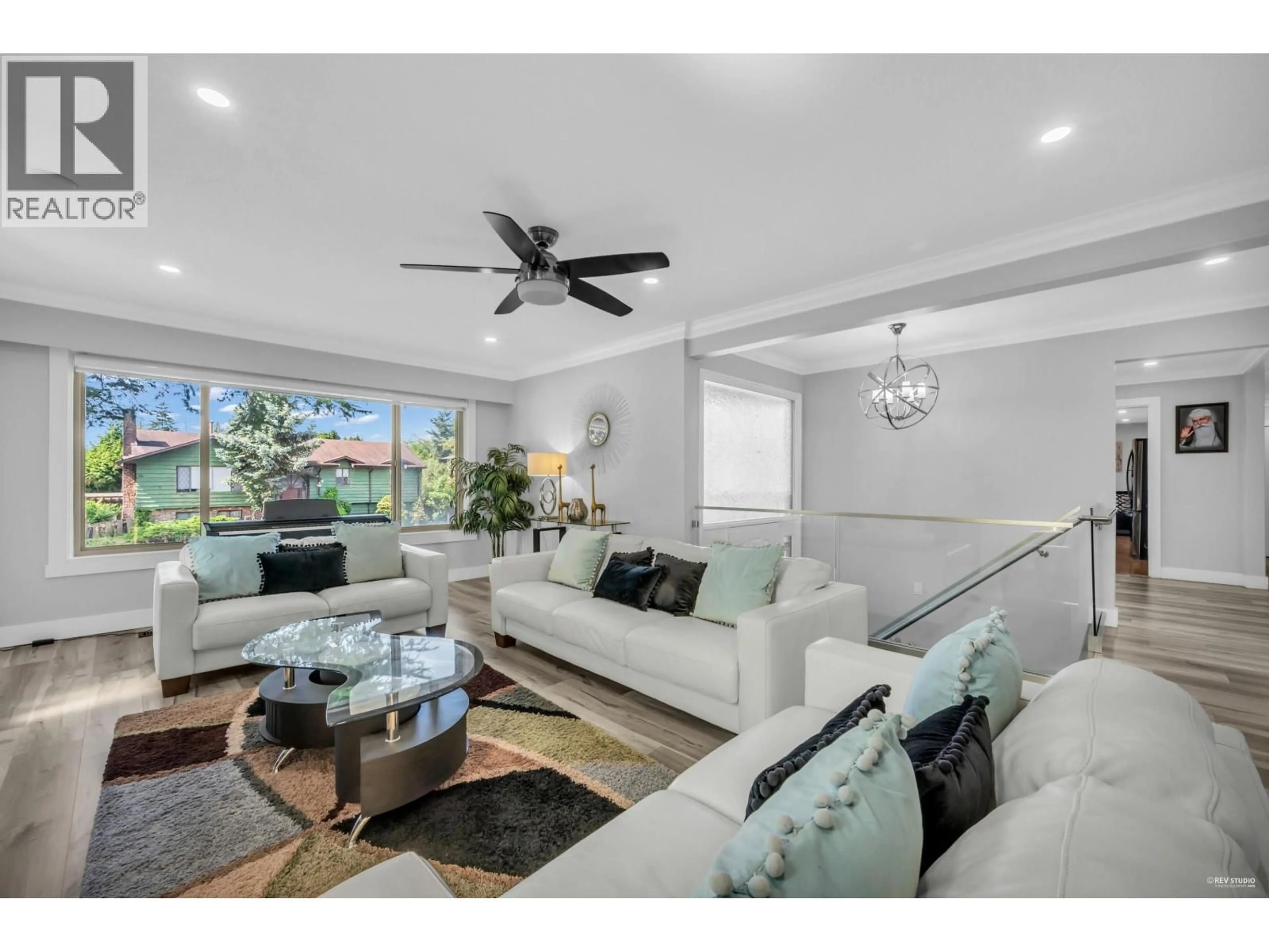 Living room with furniture, unknown for 9140 ASH STREET, Richmond British Columbia V7A2T6