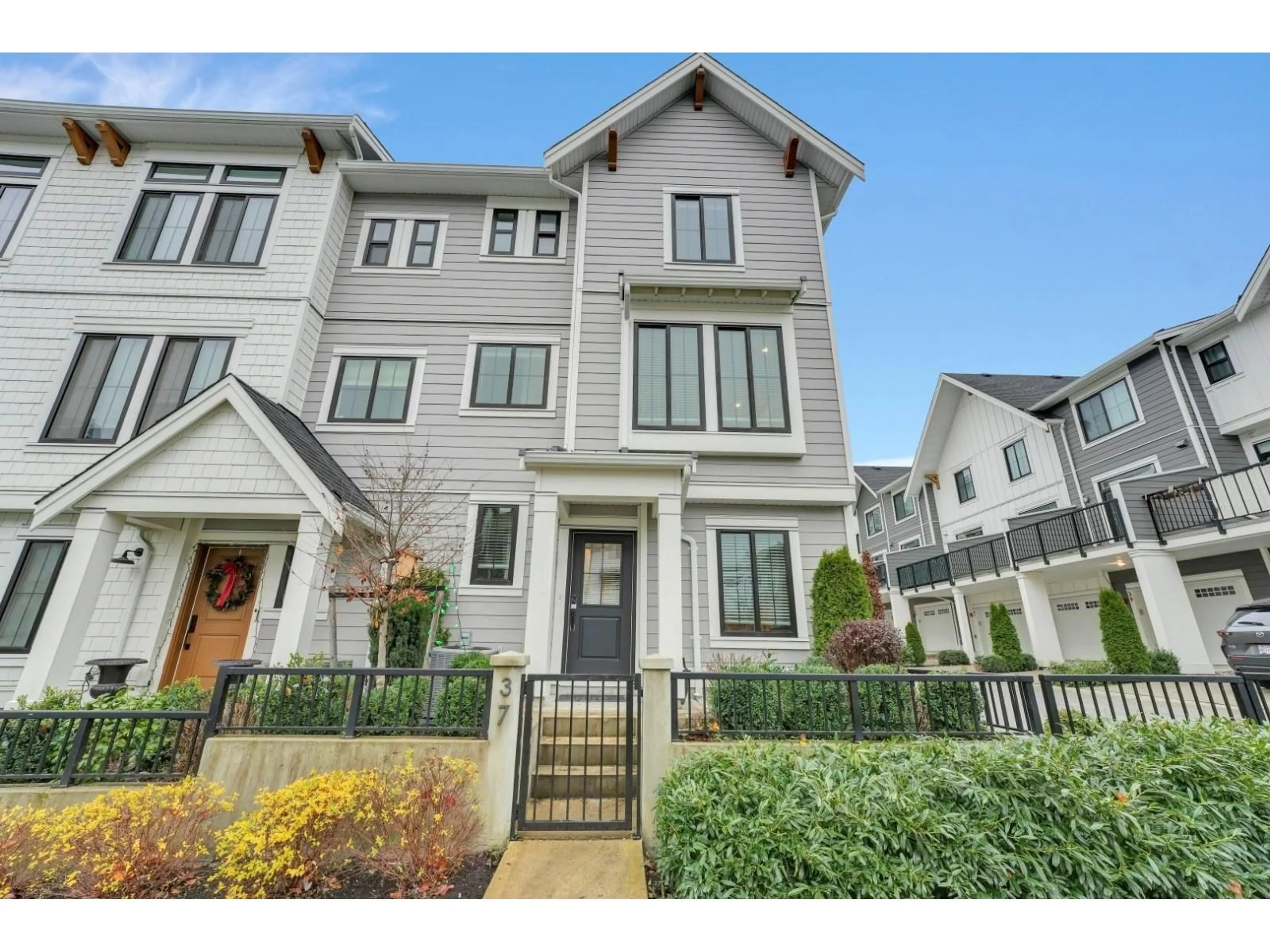 Unknown for 37 - 20189 84 AVENUE, Langley British Columbia V2Y3P7