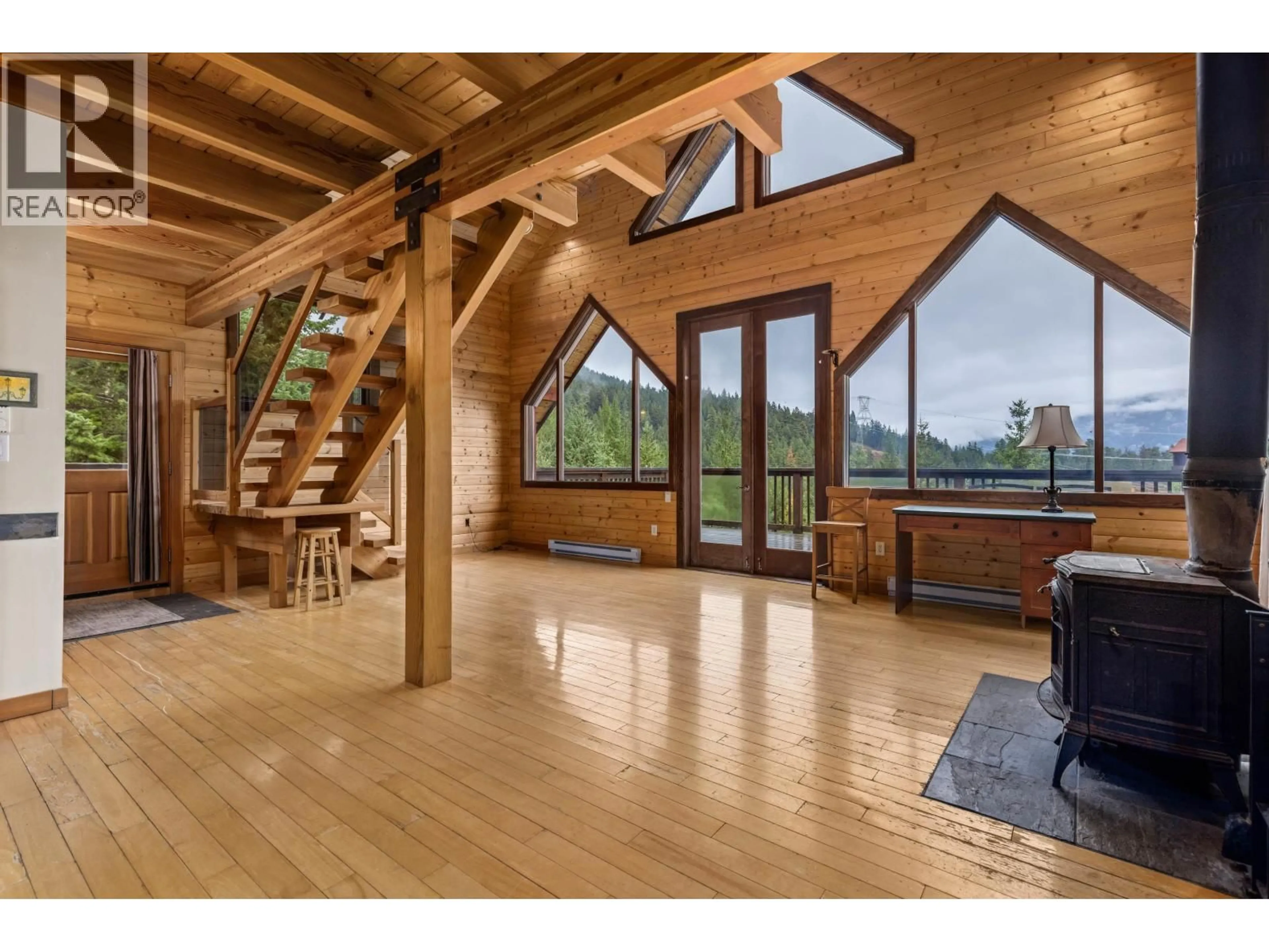 Indoor foyer for 3492 BLACKWATER ROAD, D'Arcy British Columbia V0N1L0