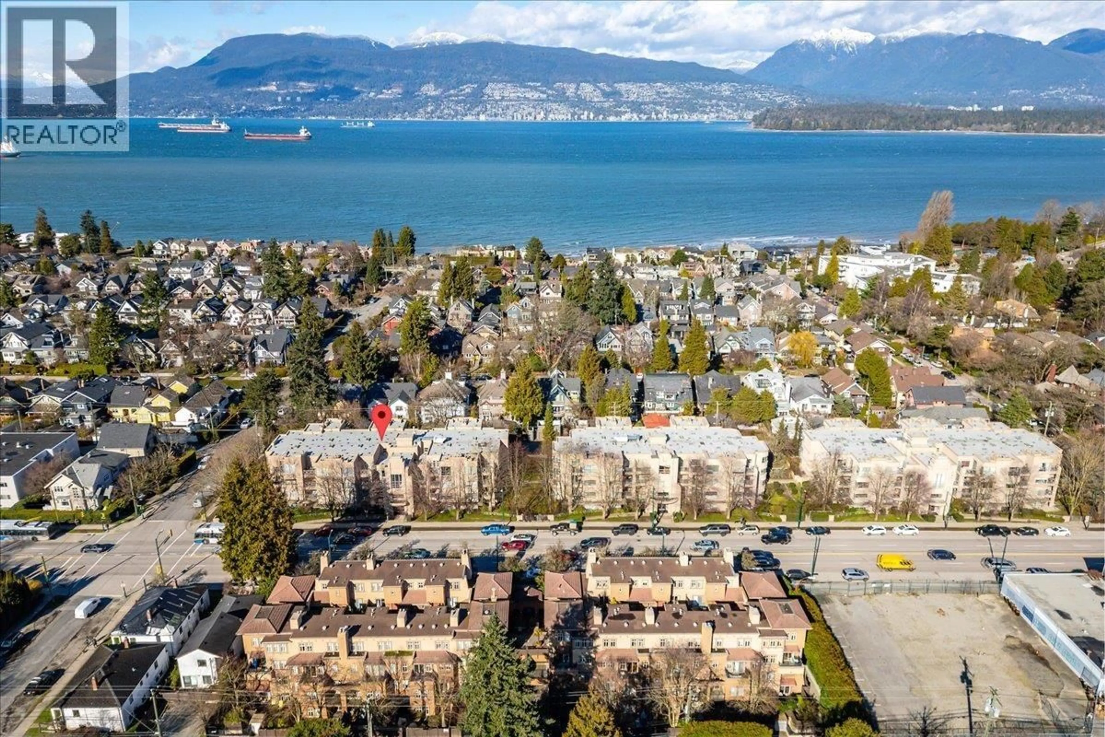 A pic from outside/outdoor area/front of a property/back of a property/a pic from drone, water/lake/river/ocean view for 408 - 3083 4TH AVENUE, Vancouver British Columbia V6K1R5