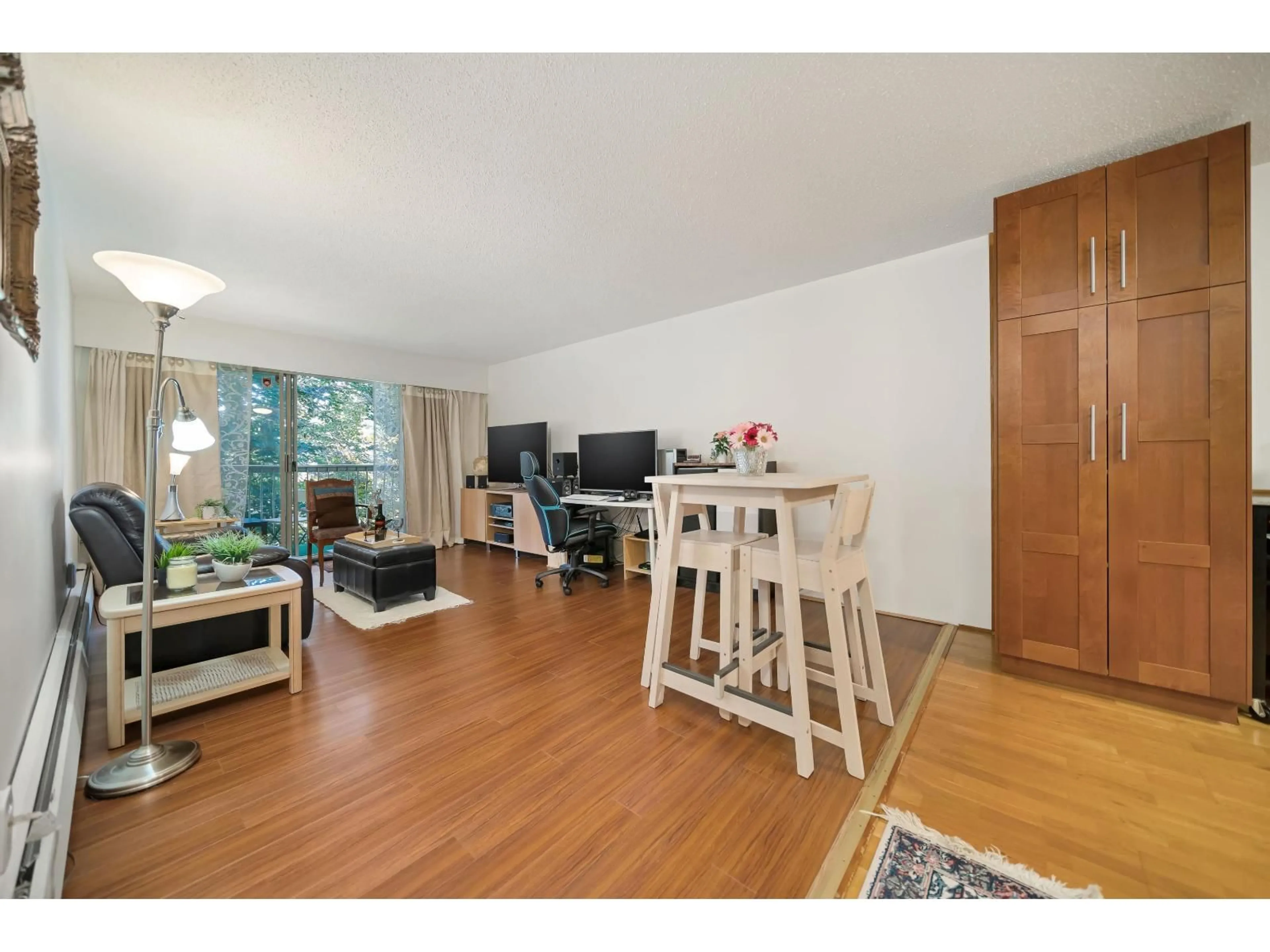 A pic of a room for 324 - 11806 88 AVENUE, Delta British Columbia V4C3C5