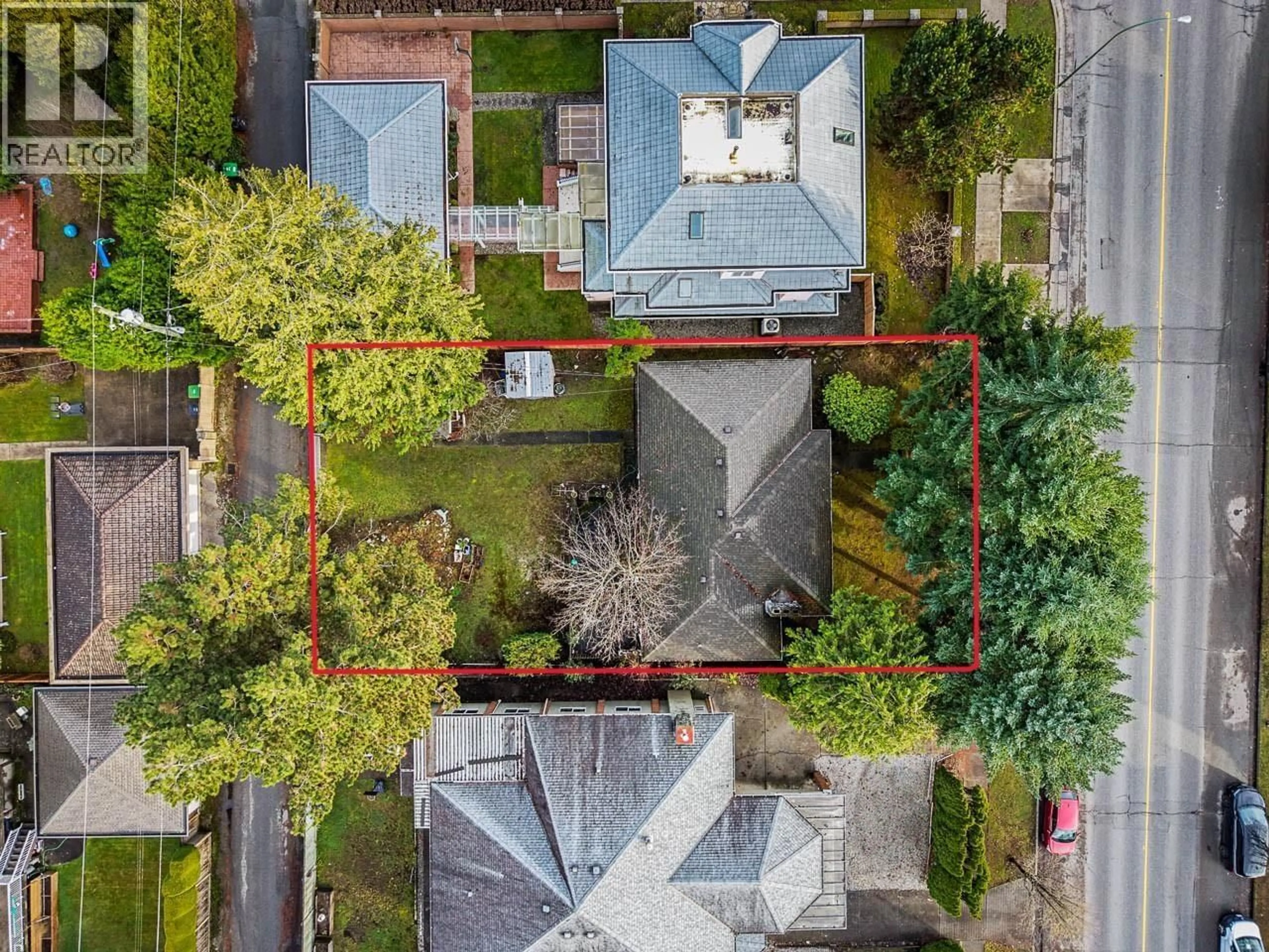 A pic from outside/outdoor area/front of a property/back of a property/a pic from drone, street for 1323 49TH AVENUE, Vancouver British Columbia V6M2R2