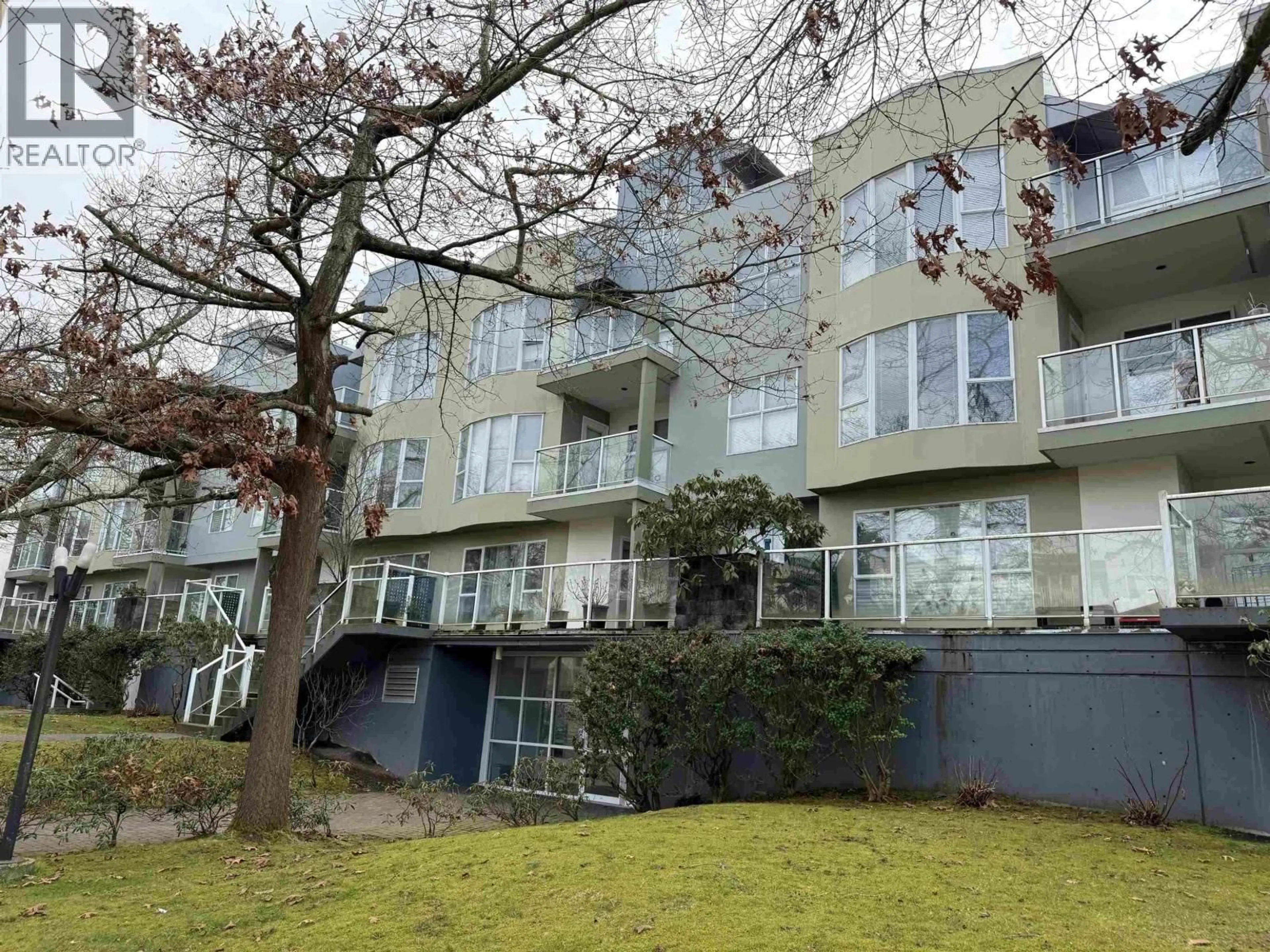 A pic from outside/outdoor area/front of a property/back of a property/a pic from drone, building for 307 - 8600 JONES ROAD, Richmond British Columbia V6Y1L8