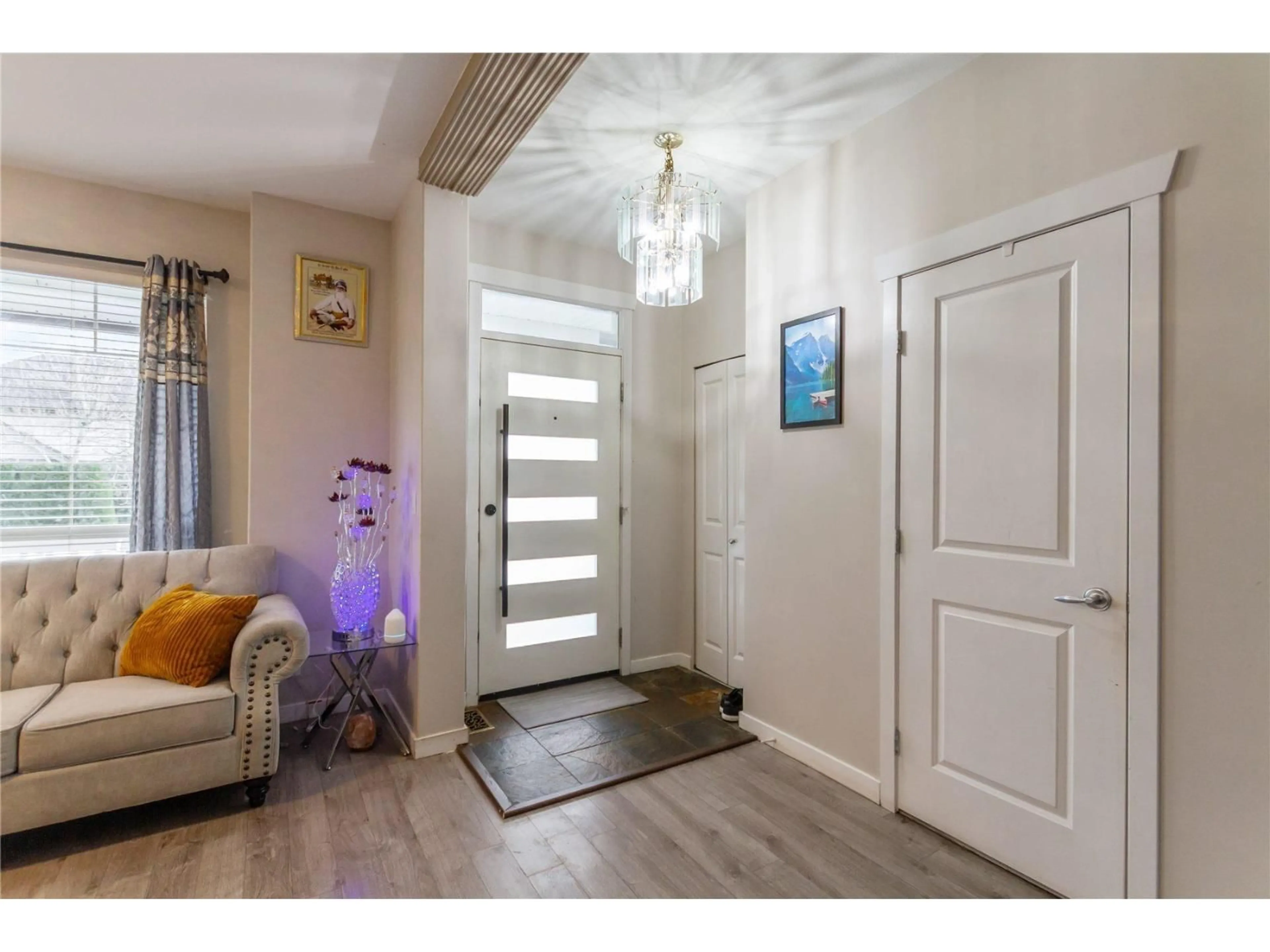 Indoor entryway for 5653 148A STREET, Surrey British Columbia V3S8W8