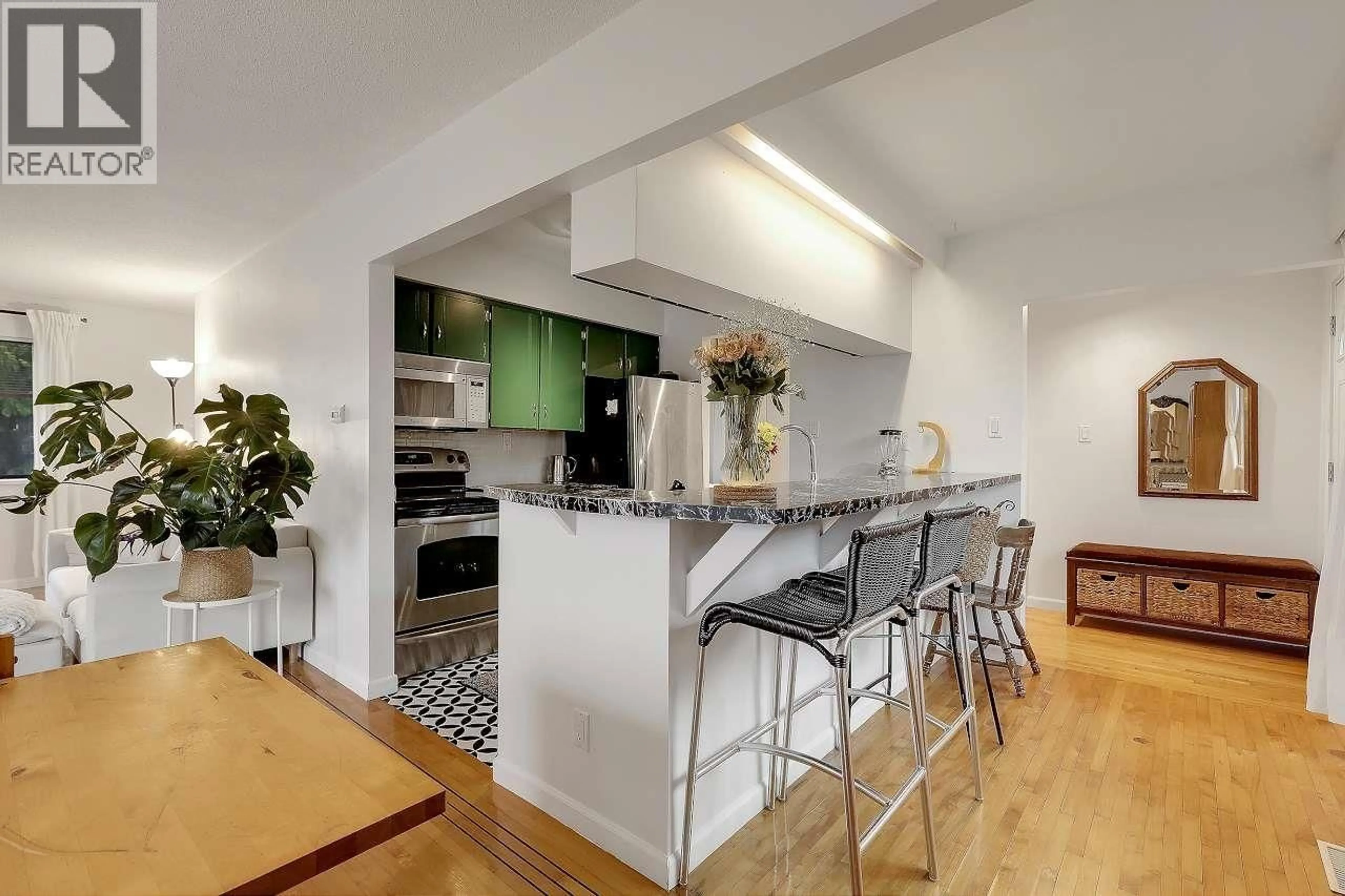 Open concept kitchen, unknown for 1479 ELINOR CRESCENT, Port Coquitlam British Columbia V3C6M5