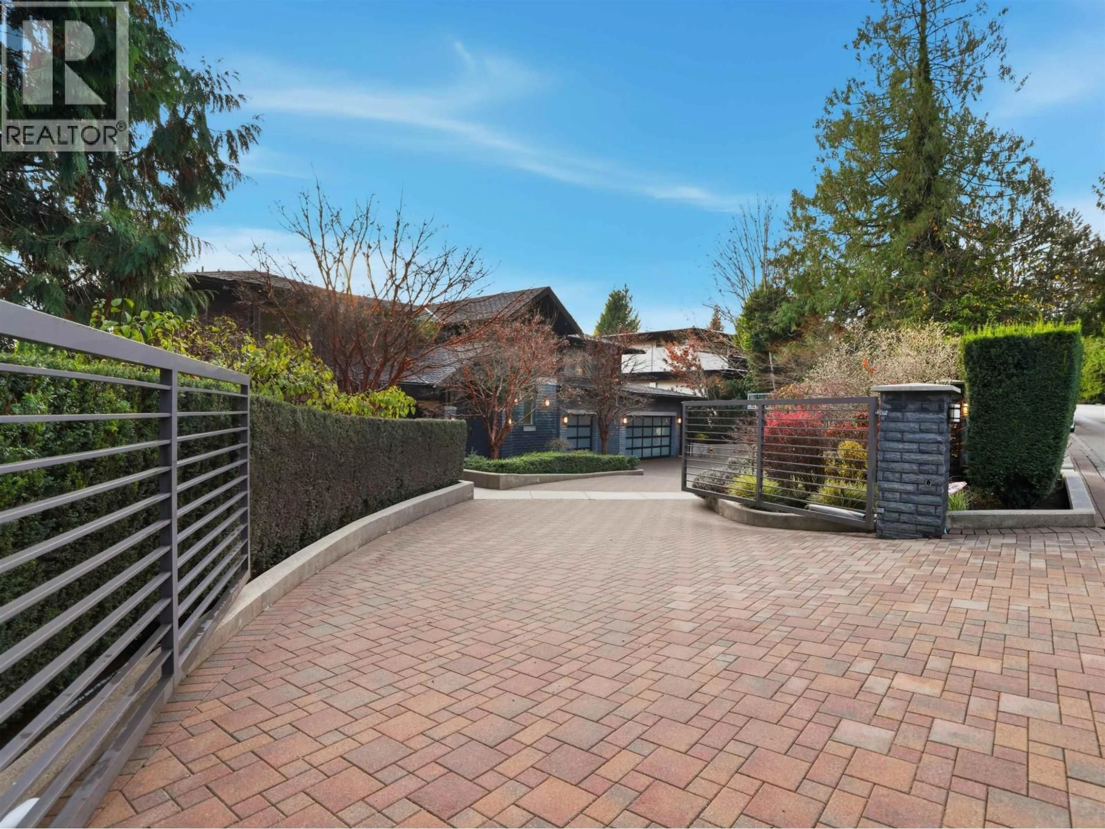 Patio, street for 720 PARKSIDE ROAD, West Vancouver British Columbia V7S1P3