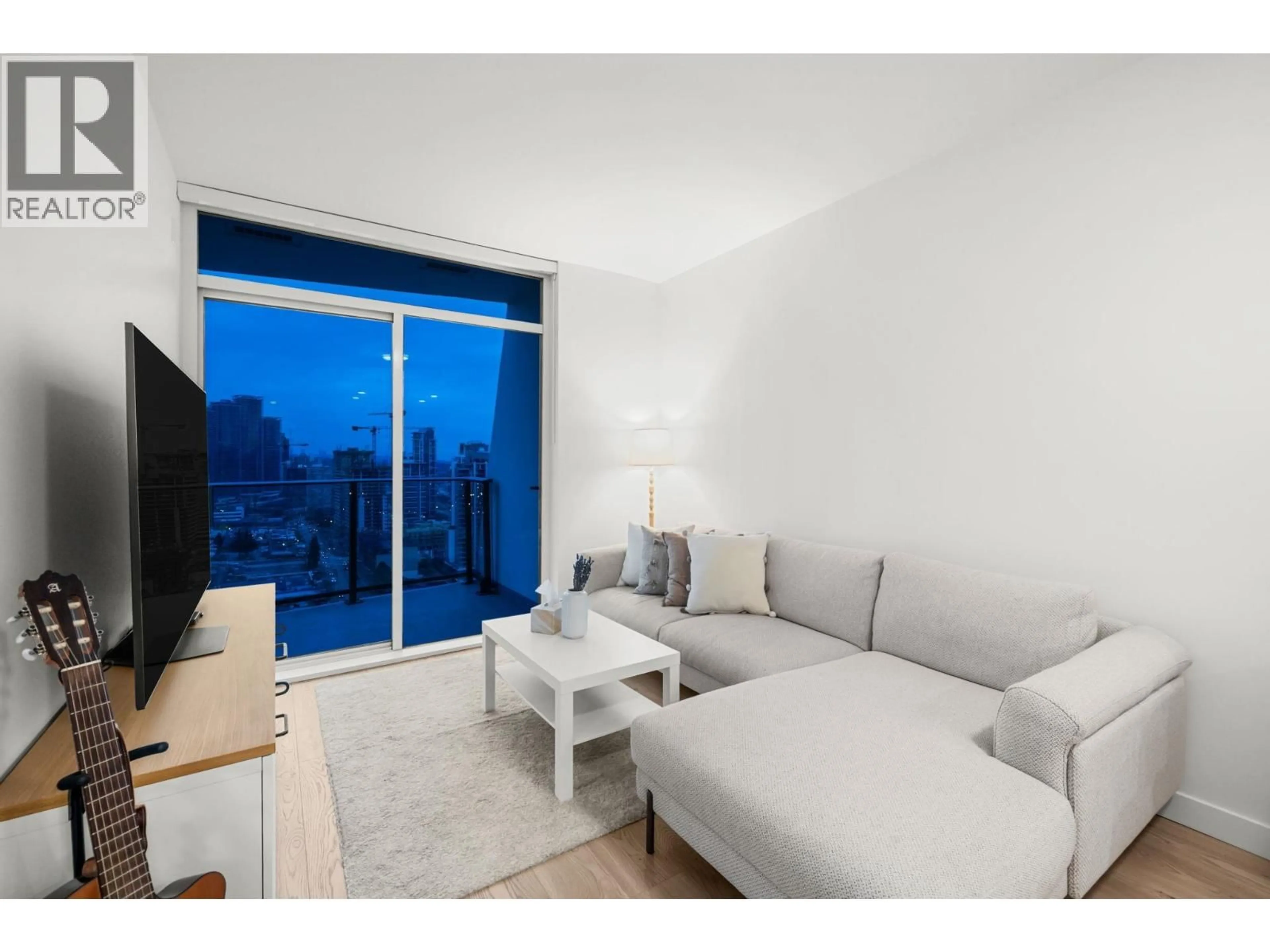 Living room with furniture, unknown for 2607 - 2181 MADISON AVENUE, Burnaby British Columbia V5C0N4