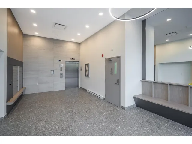404 - 27218 ALDERGROVE TOWN CENTRE DRIVE, Langley 5