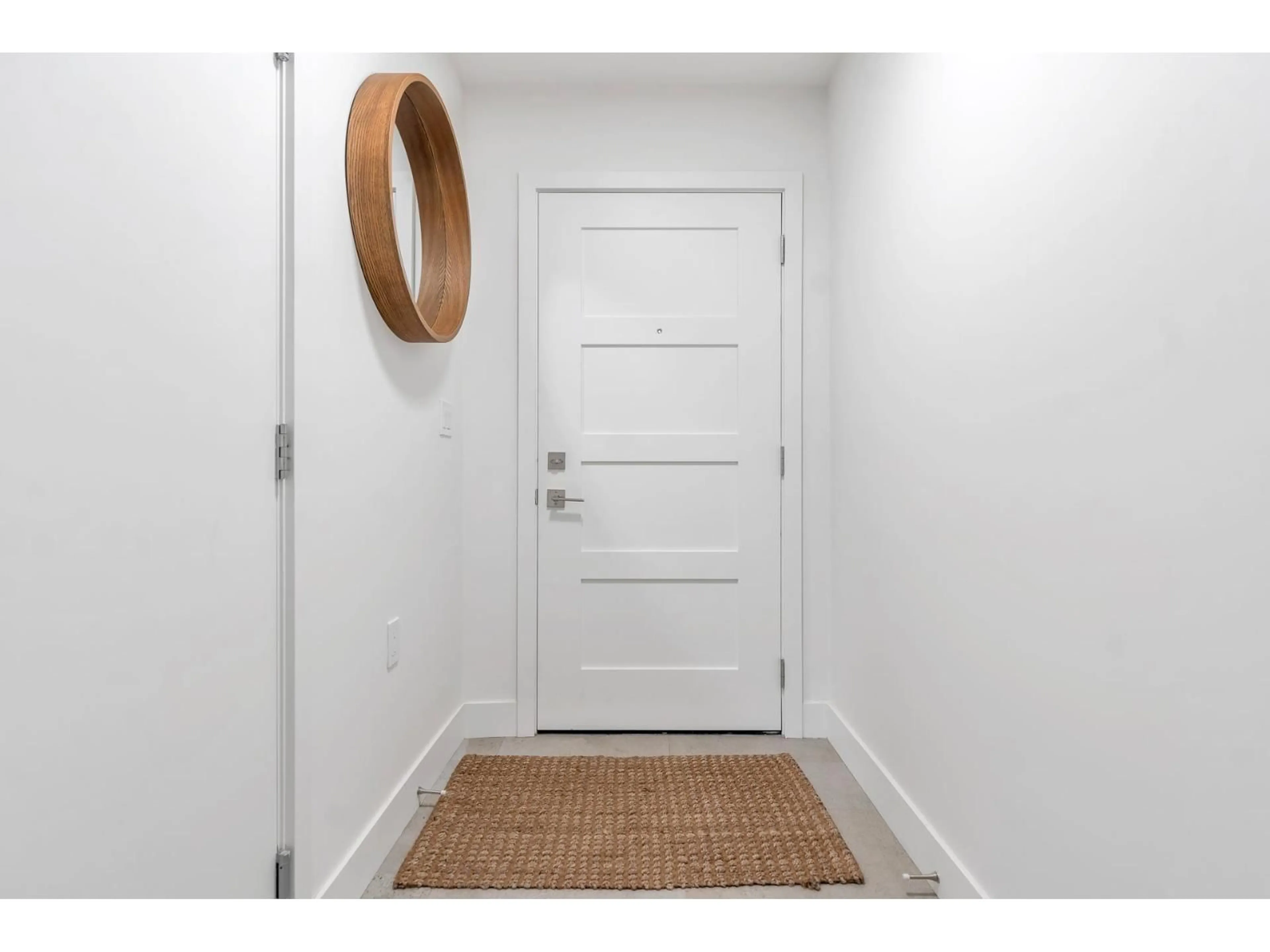 Indoor entryway for 64 - 7381 PRESTON BOULEVARD, Mission British Columbia V2V1C5