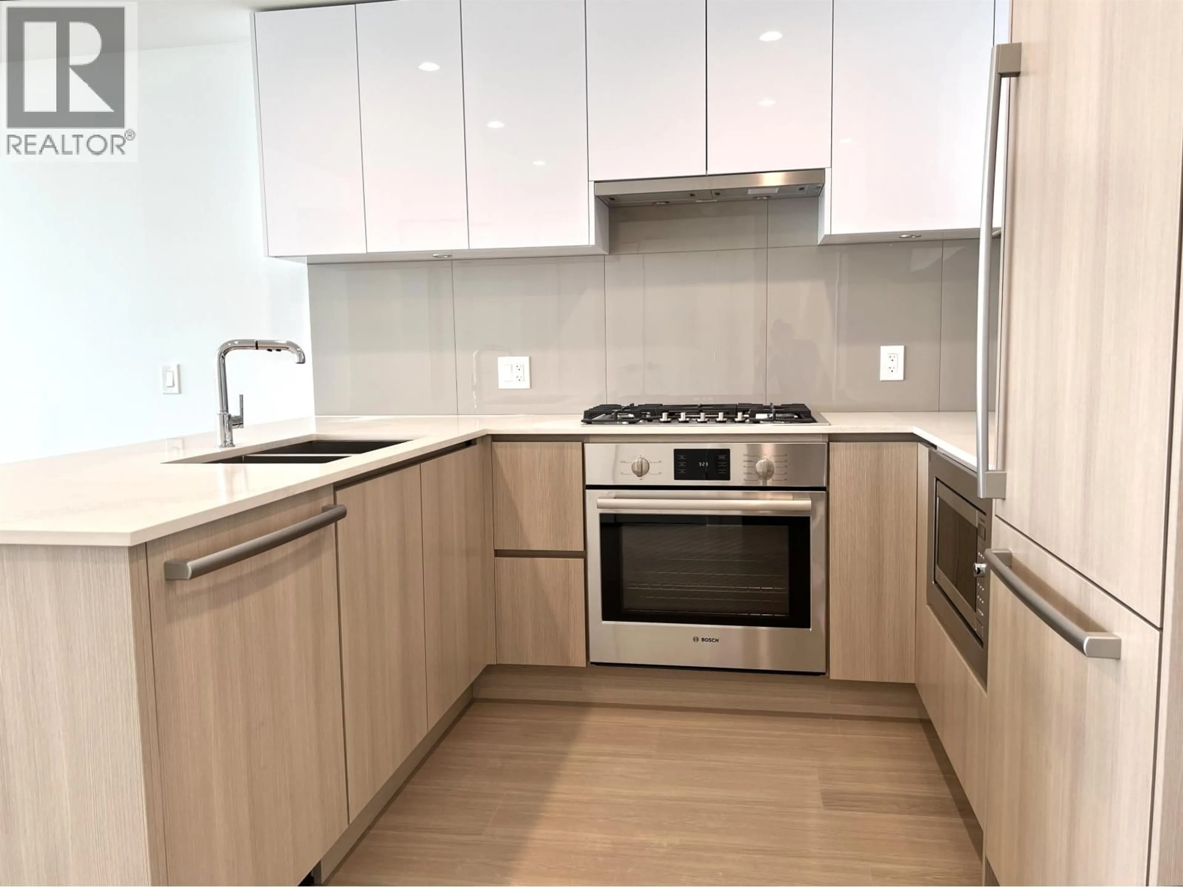 Standard kitchen, unknown for 2406 - 618 CARNARVON STREET, New Westminster British Columbia V3M1E9