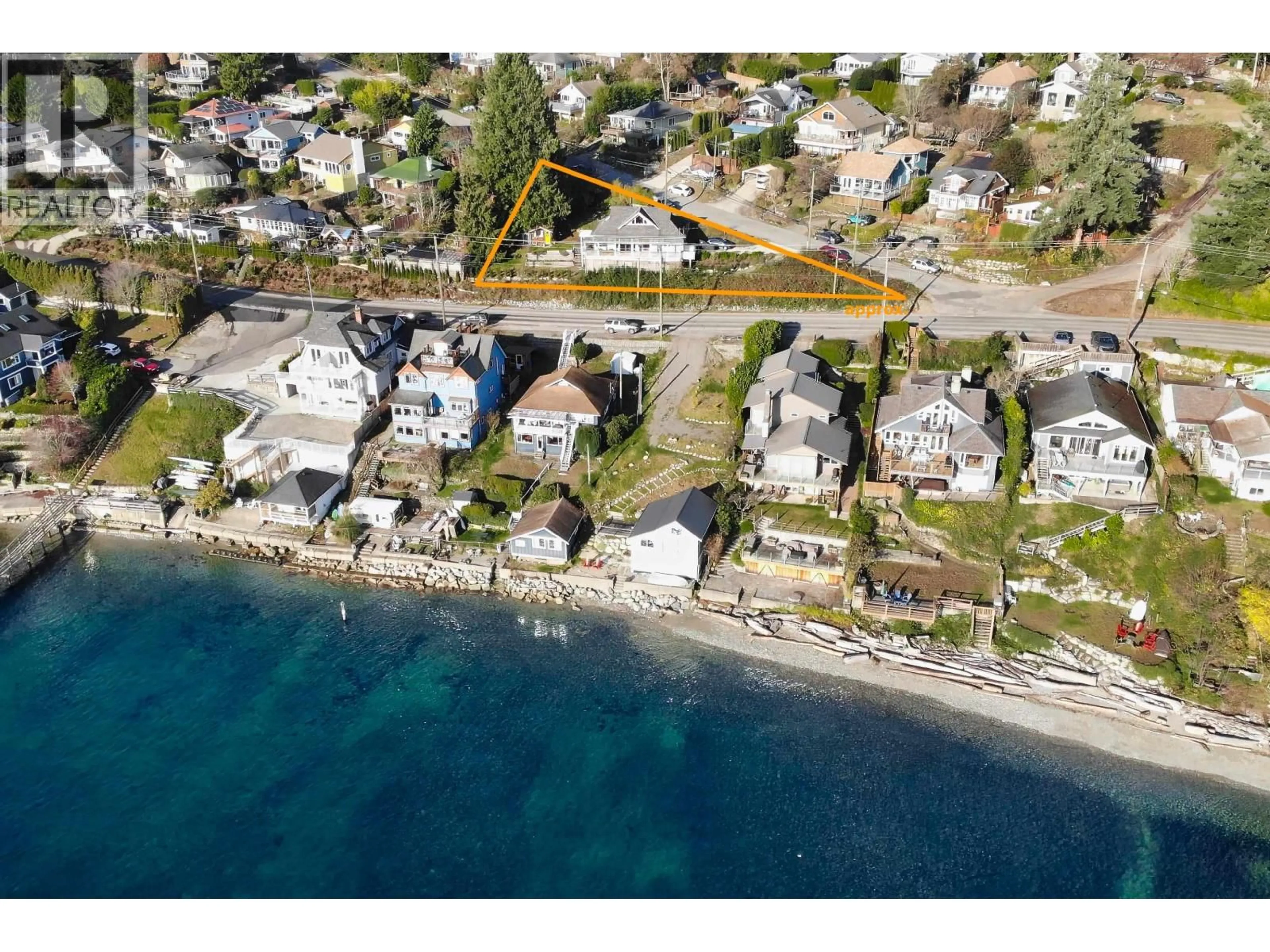 A pic from outside/outdoor area/front of a property/back of a property/a pic from drone, water/lake/river/ocean view for 811 MARINE DRIVE, Gibsons British Columbia V0N1V1