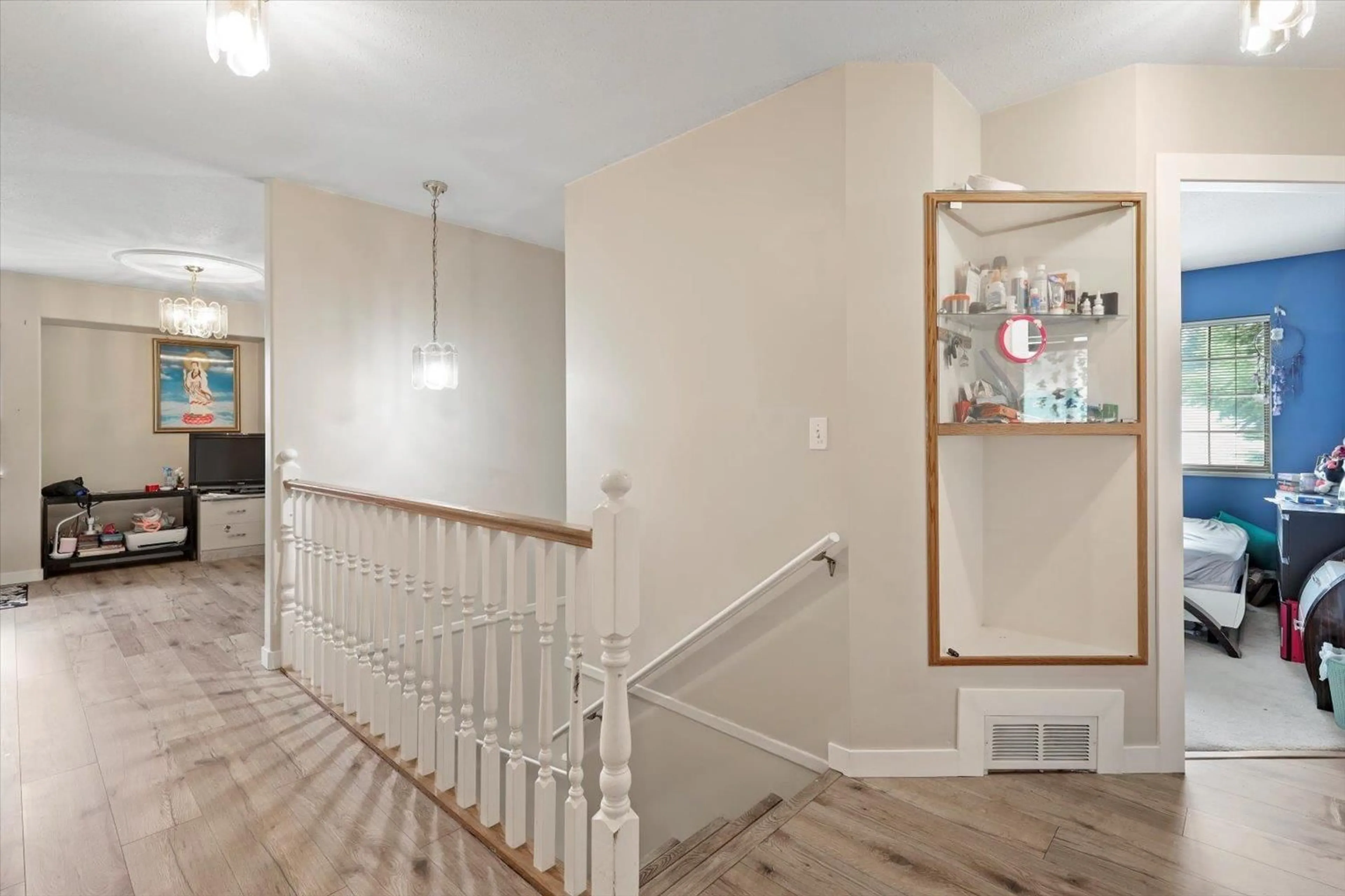 Unknown for 8036 CEDAR STREET, Mission British Columbia V2V3N1