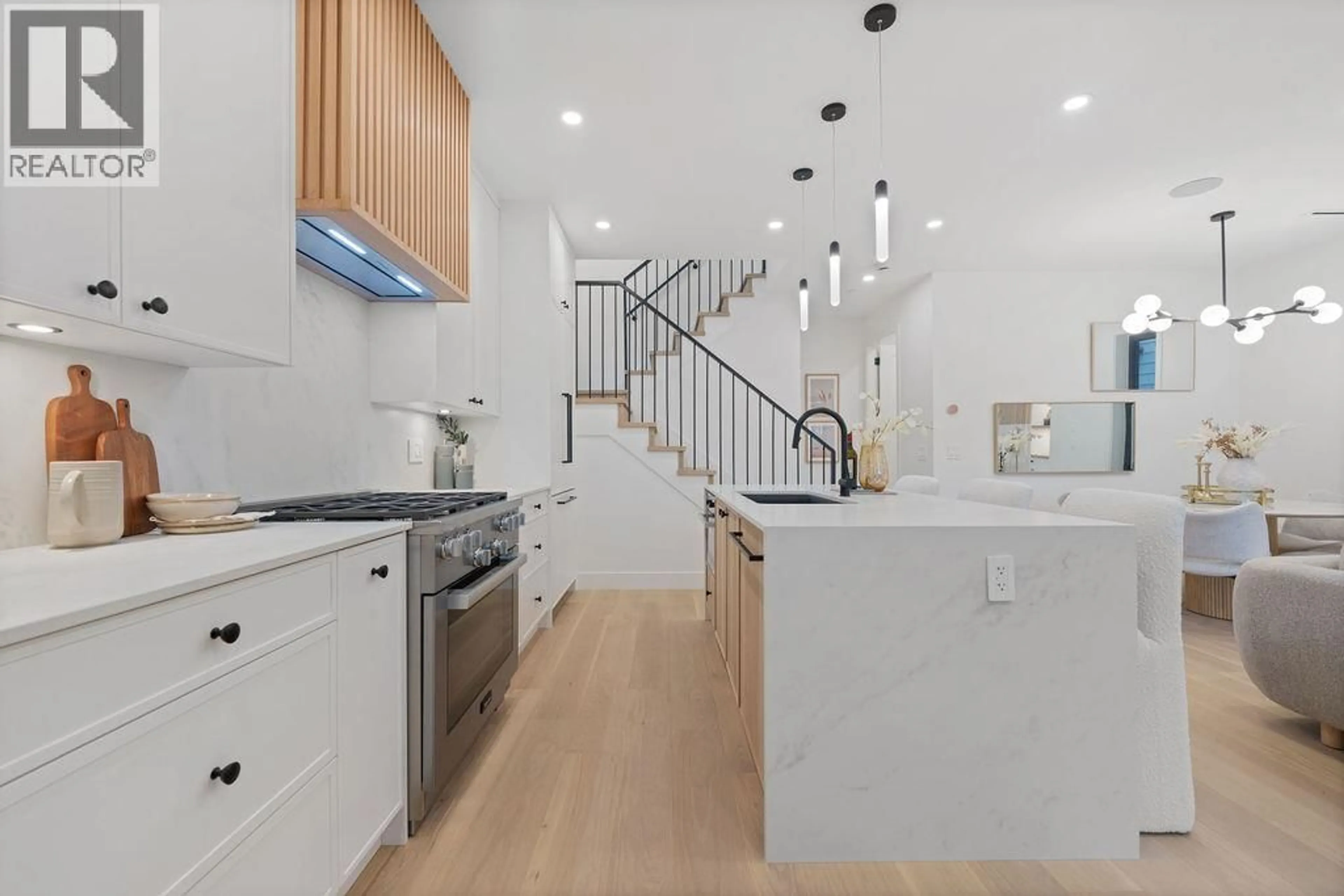 Contemporary kitchen, ceramic/tile floor for 1 - 2846 12 AVENUE, Vancouver British Columbia V6K2P9