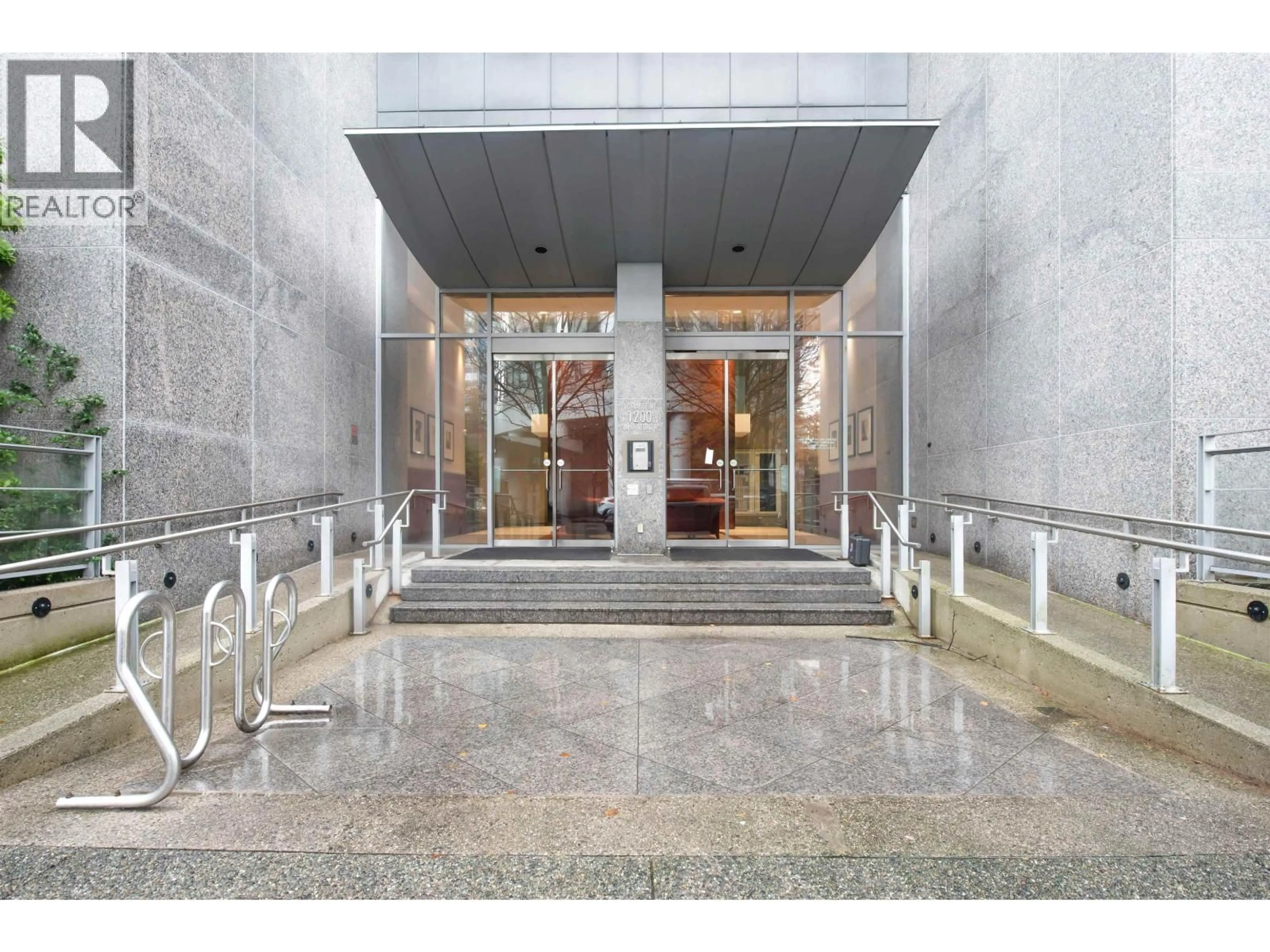 Lobby for 1203 - 1200 GEORGIA STREET, Vancouver British Columbia V6E4R2