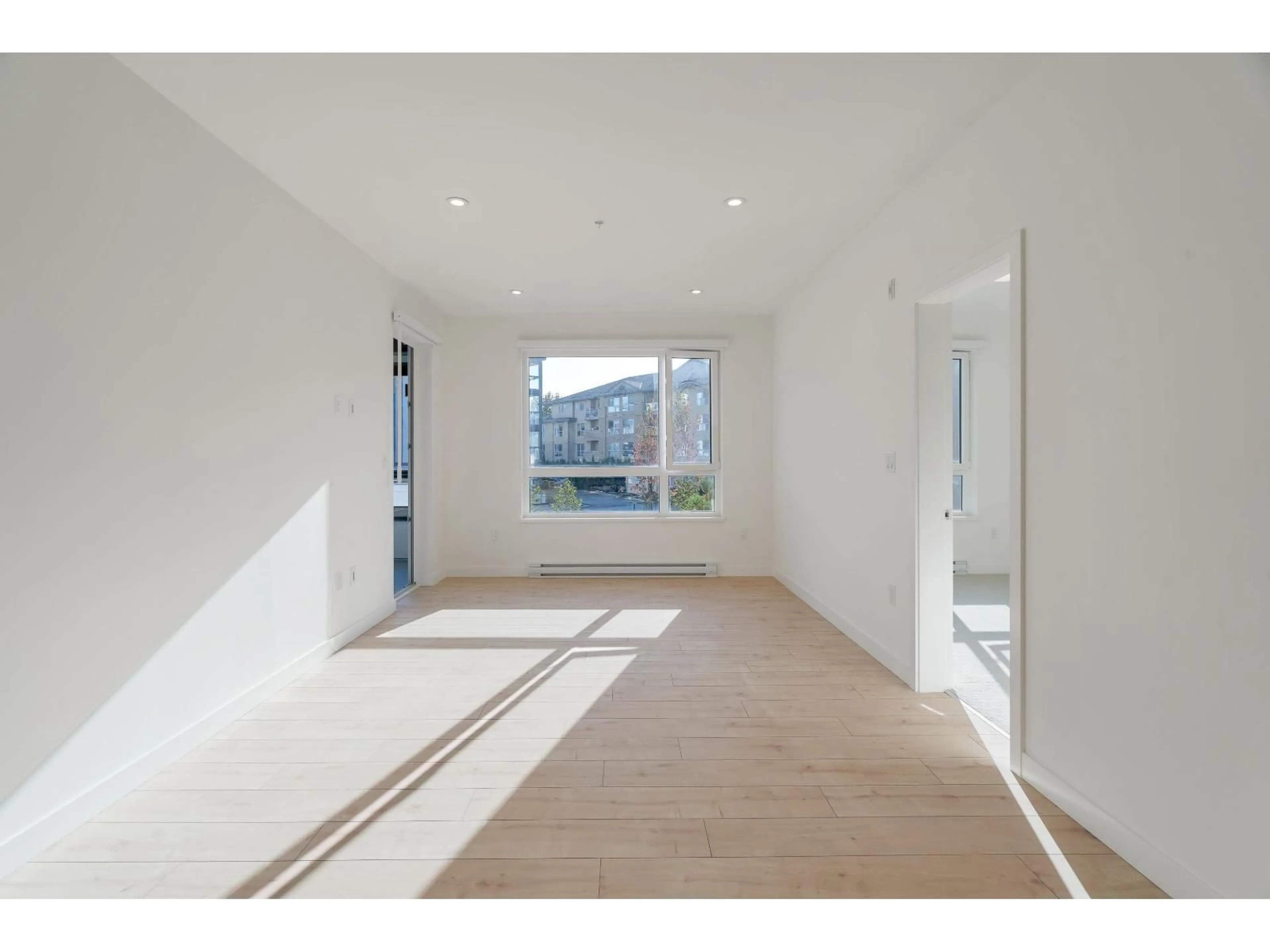 Unknown for 223 - 13788 76 AVENUE, Surrey British Columbia V3W3V9