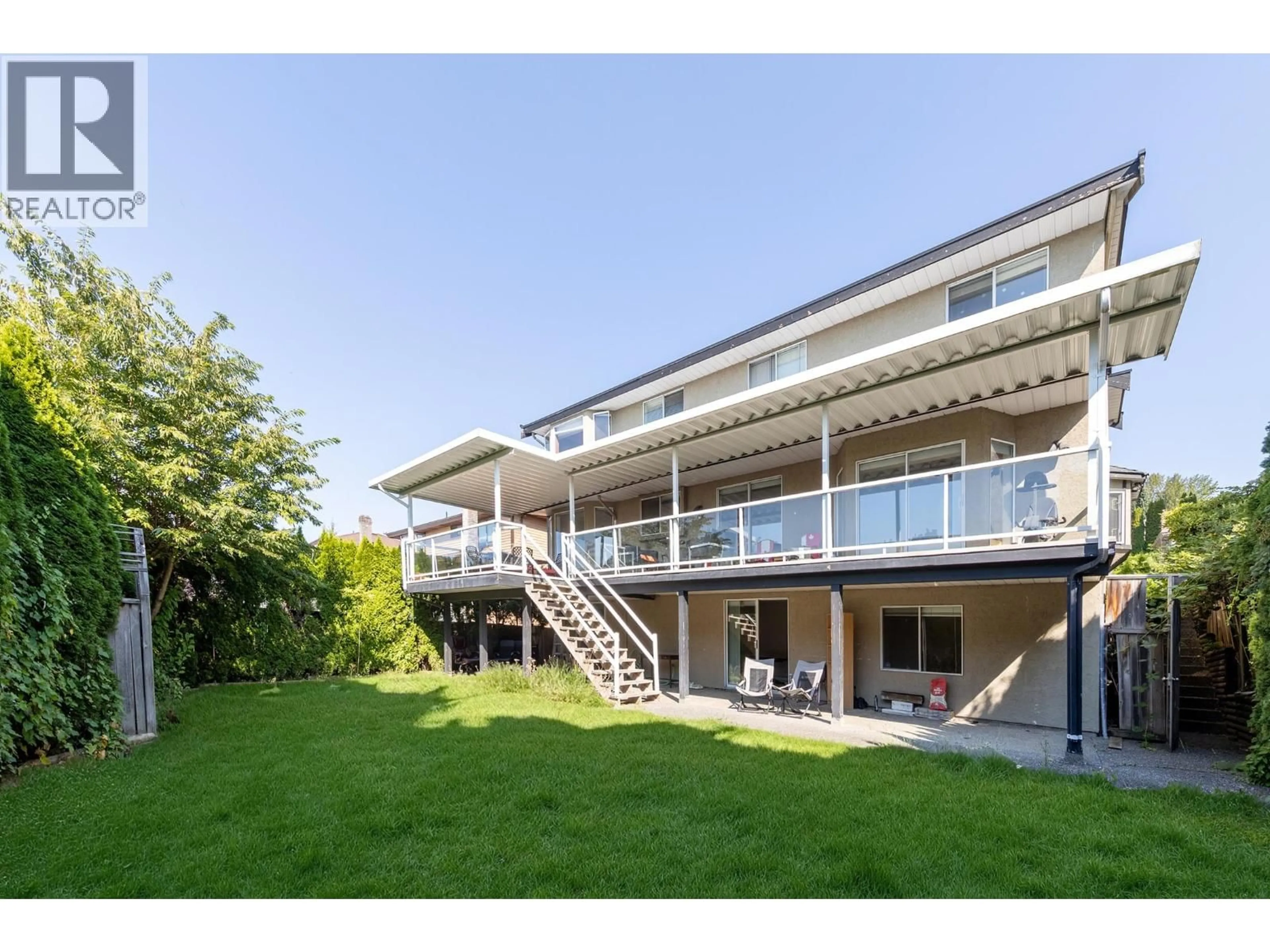 A pic from outside/outdoor area/front of a property/back of a property/a pic from drone, water/lake/river/ocean view for 2562 FUCHSIA PLACE, Coquitlam British Columbia V3E2M7