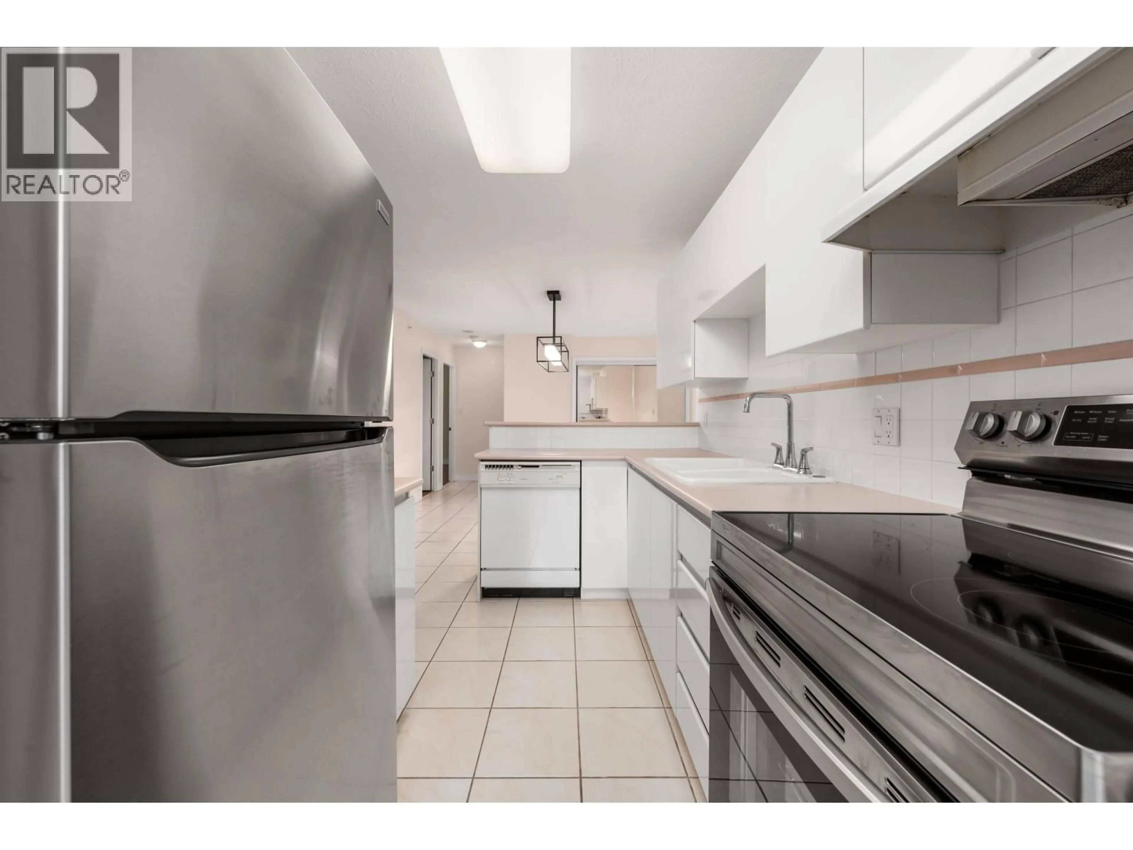 Standard kitchen, ceramic/tile floor for 306 - 6622 SOUTHOAKS CRESCENT, Burnaby British Columbia V5E4K2