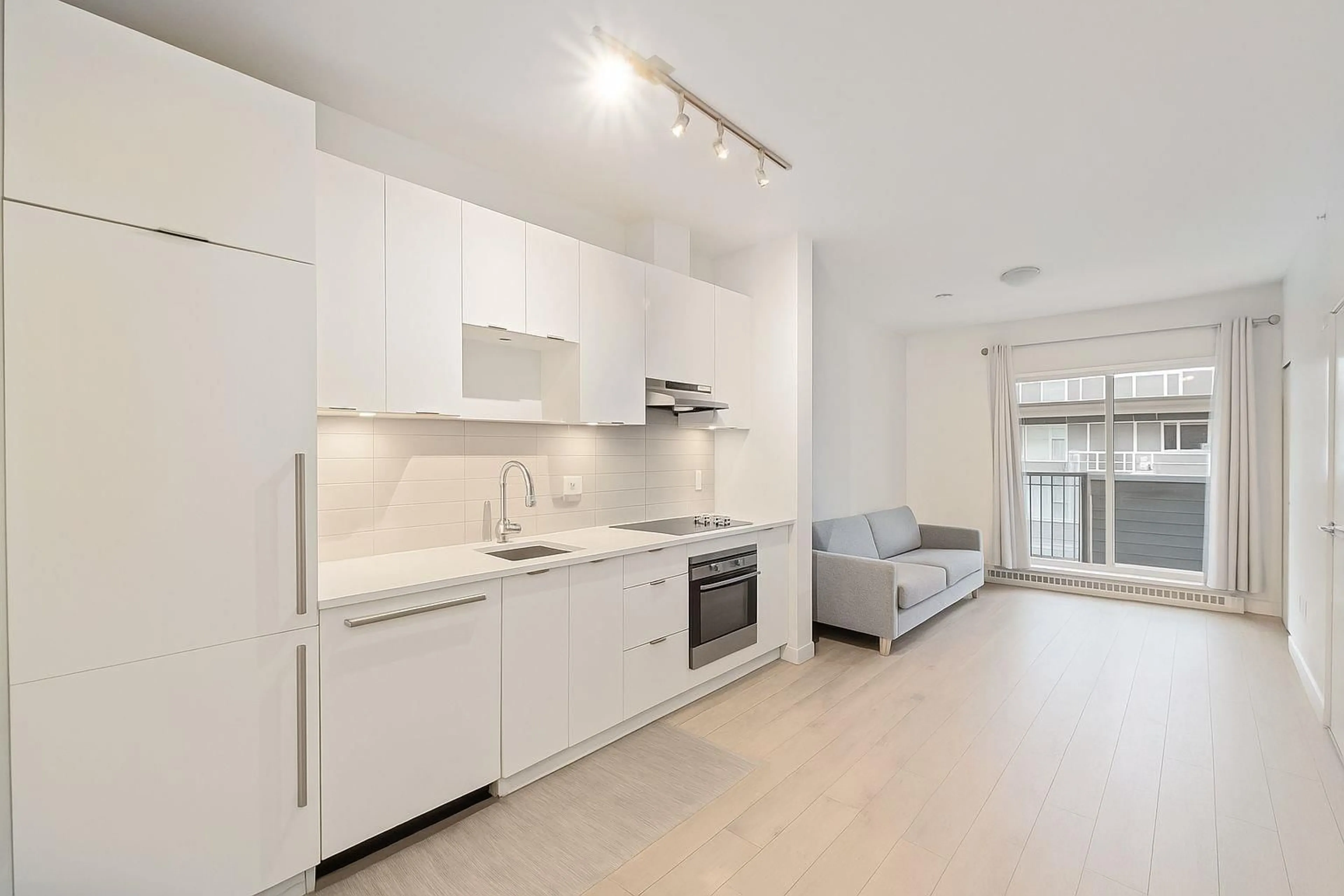 Open concept kitchen, unknown for 410 - 13678 GROSVENOR ROAD, Surrey British Columbia V3R5E2