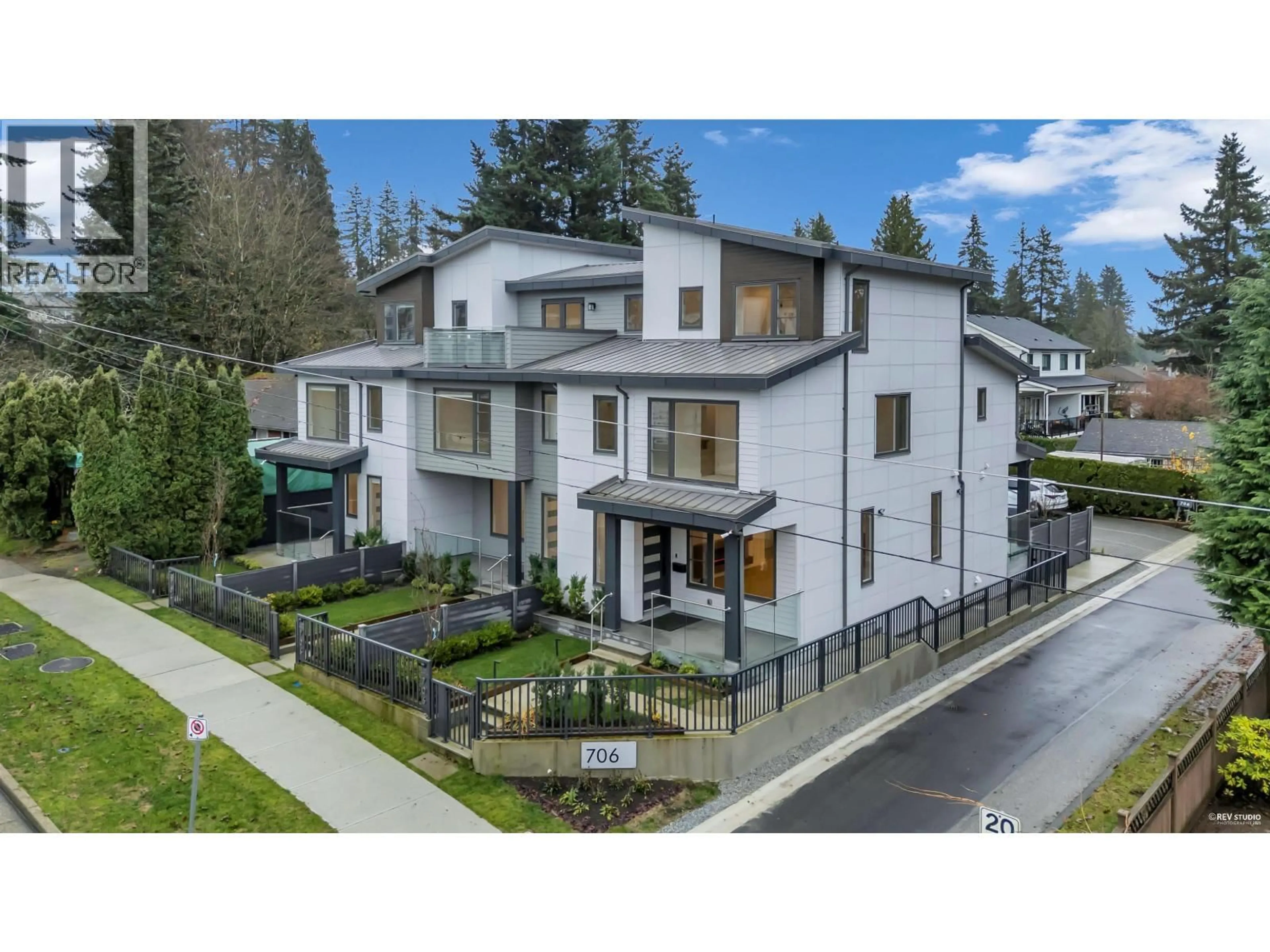 A pic from outside/outdoor area/front of a property/back of a property/a pic from drone, street for 101 - 706 SMITH AVENUE, Coquitlam British Columbia V3J2W7