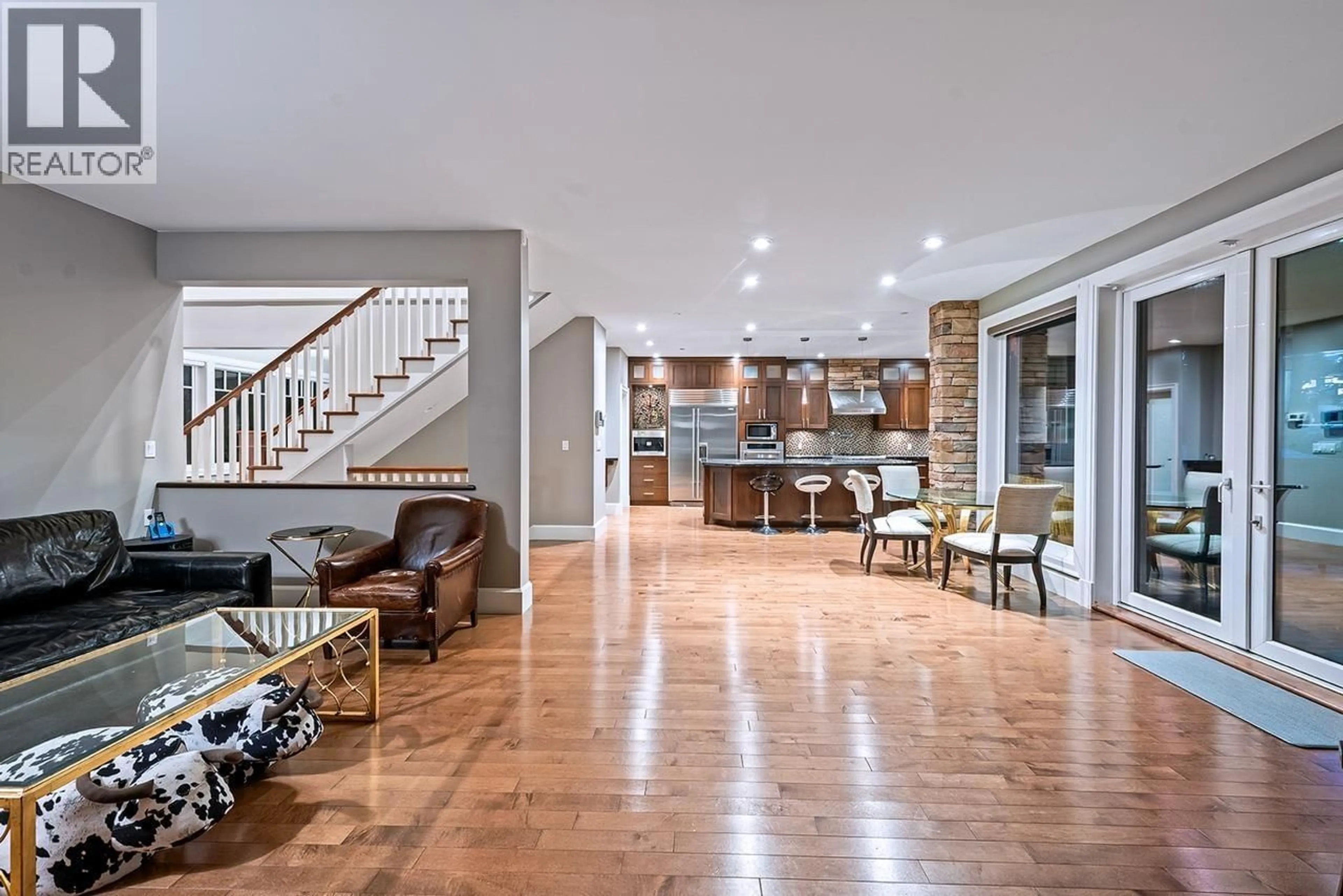 Open concept kitchen, unknown for 1116 LAWSON AVENUE, West Vancouver British Columbia V7T2E5