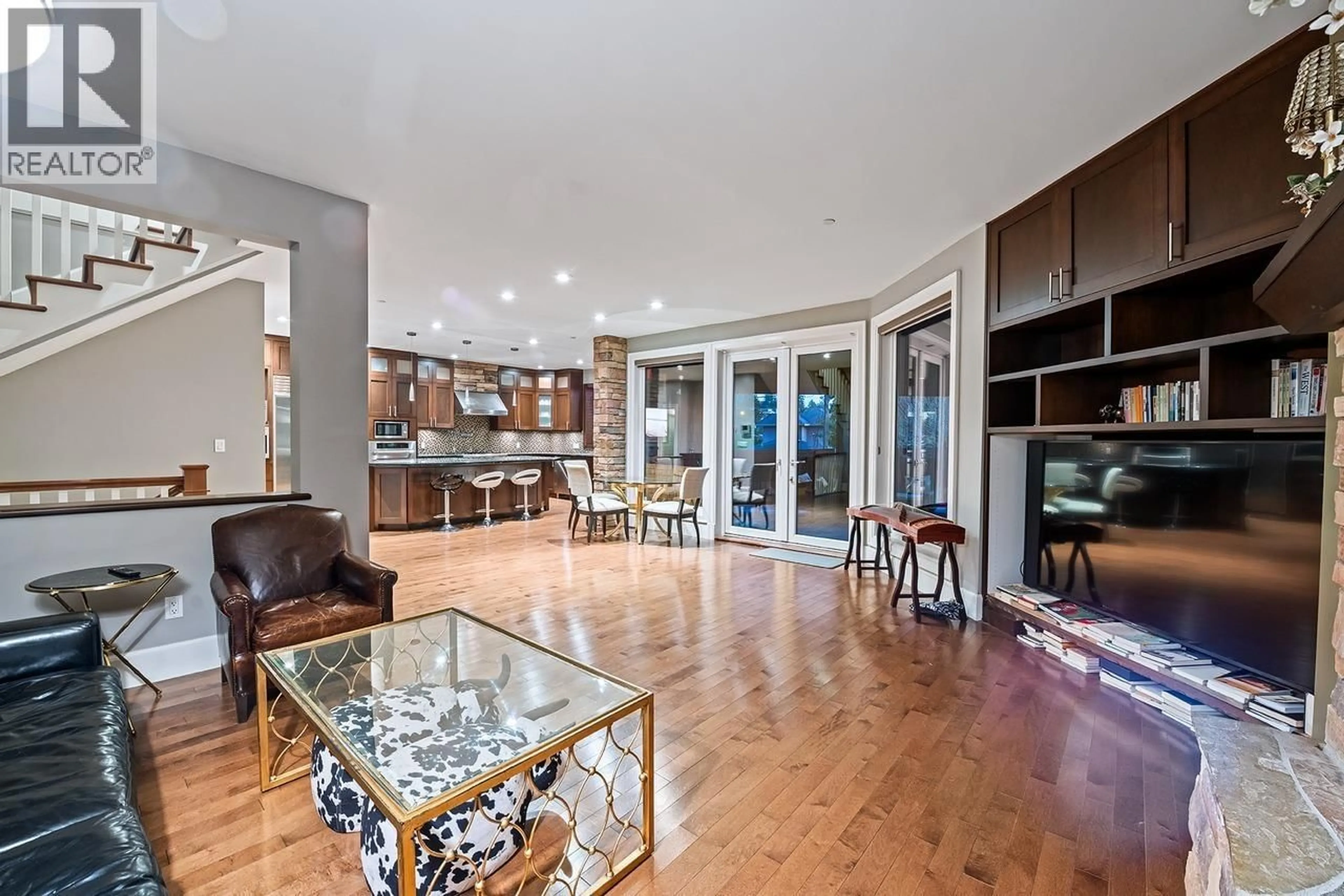 Open concept kitchen, unknown for 1116 LAWSON AVENUE, West Vancouver British Columbia V7T2E5